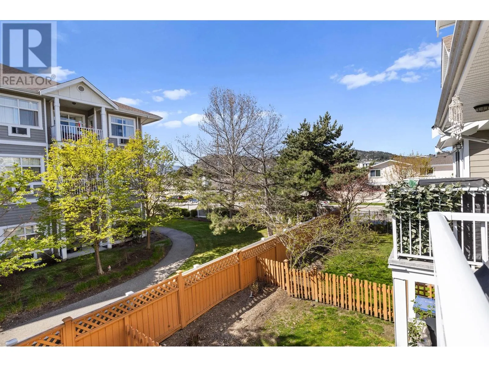 1853 Parkview Crescent Unit# 3
