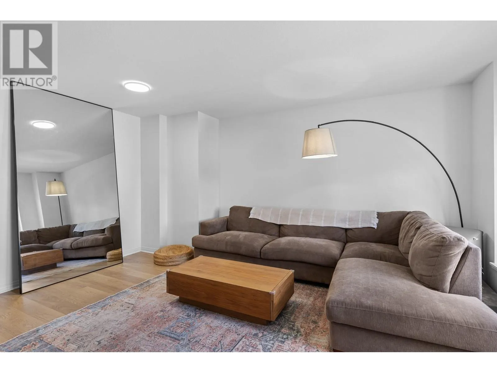 1853 Parkview Crescent Unit# 3