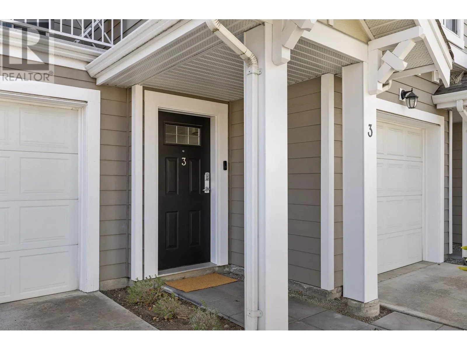 1853 Parkview Crescent Unit# 3