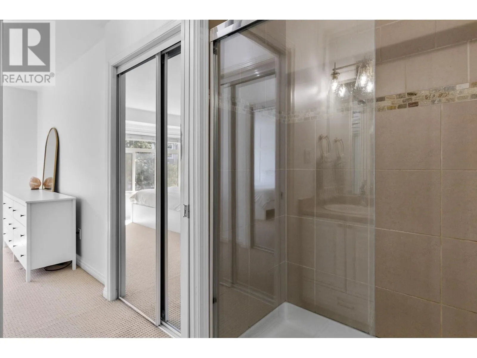 1853 Parkview Crescent Unit# 3