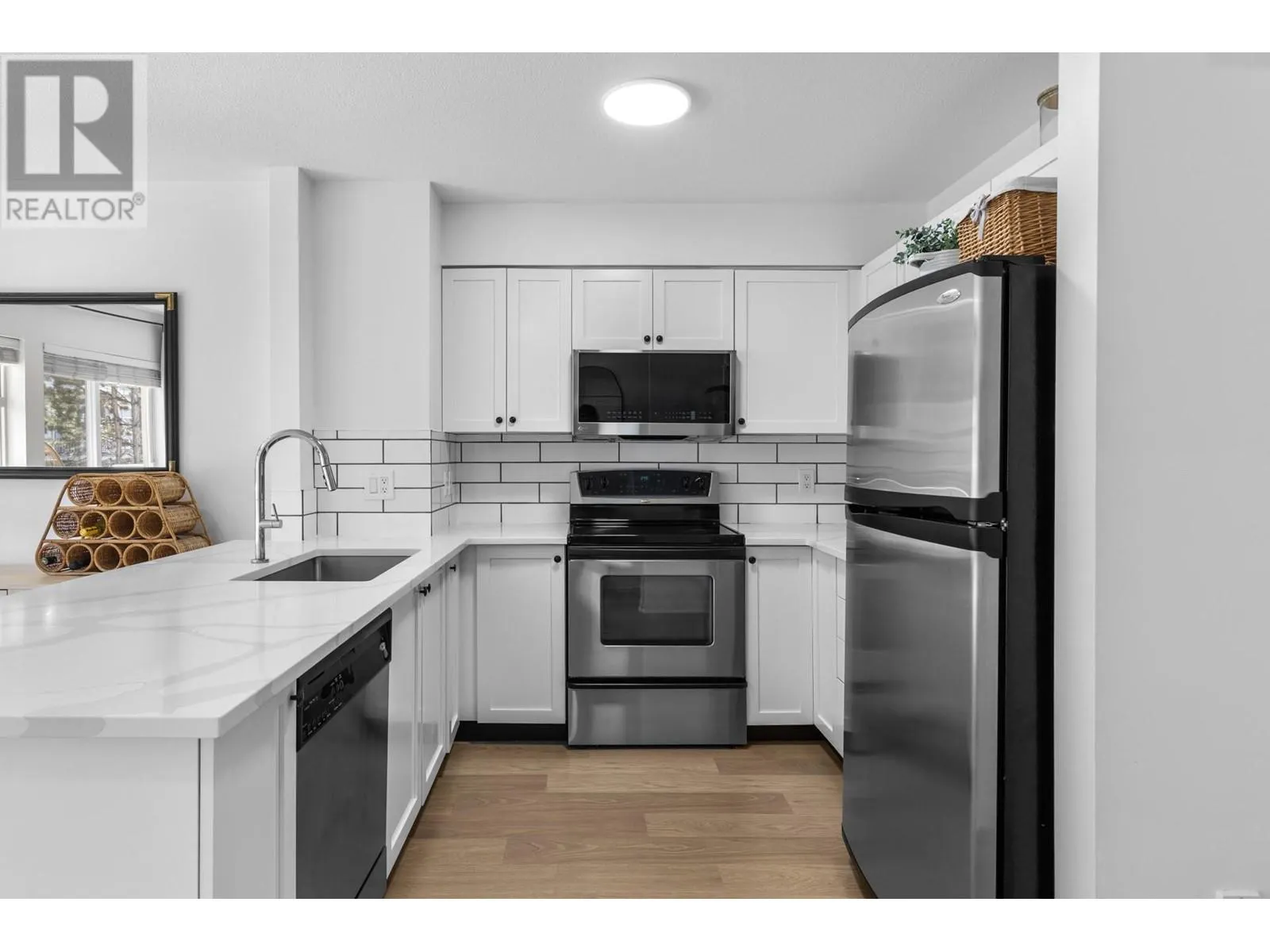 1853 Parkview Crescent Unit# 3