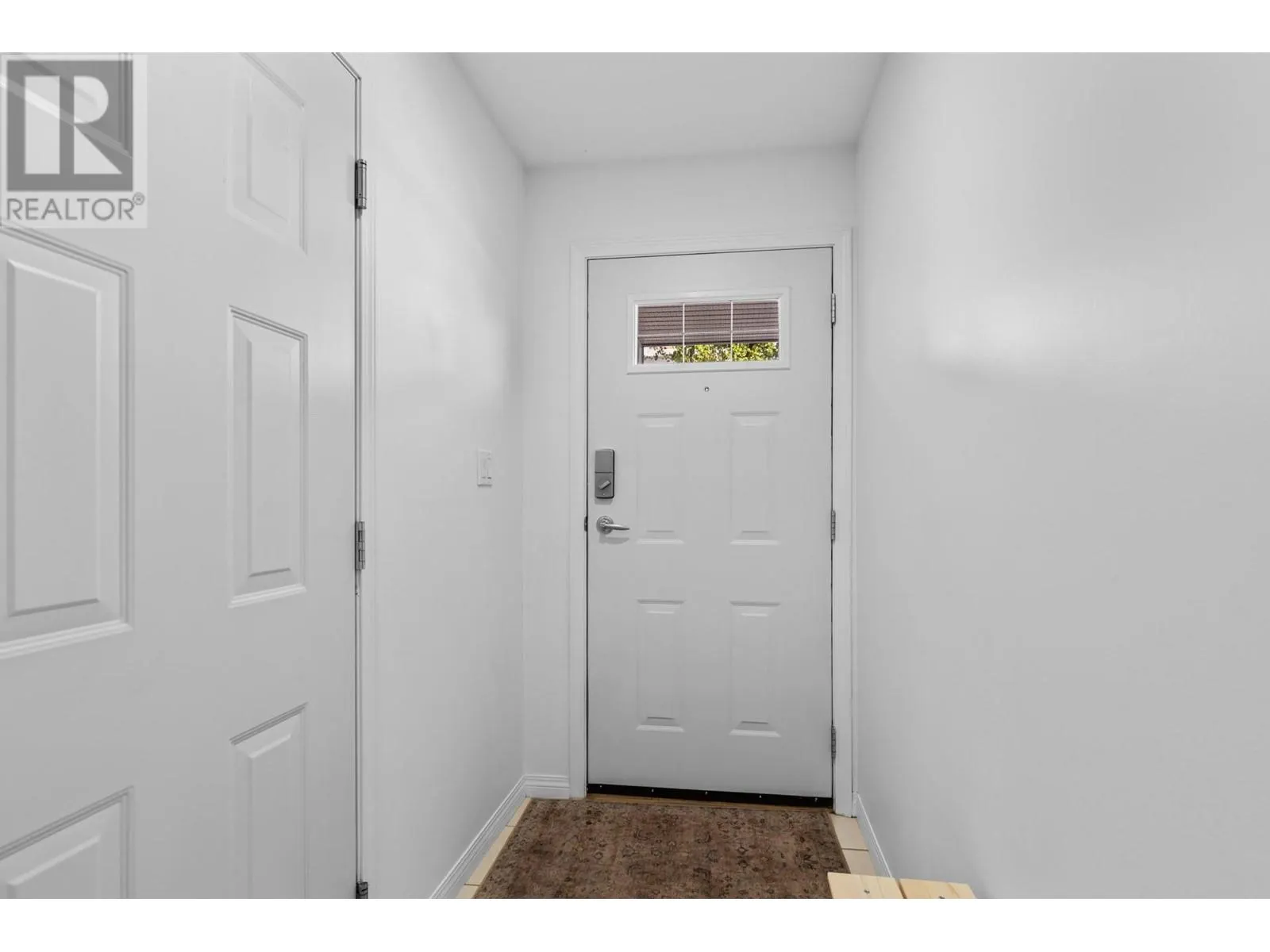 1853 Parkview Crescent Unit# 3