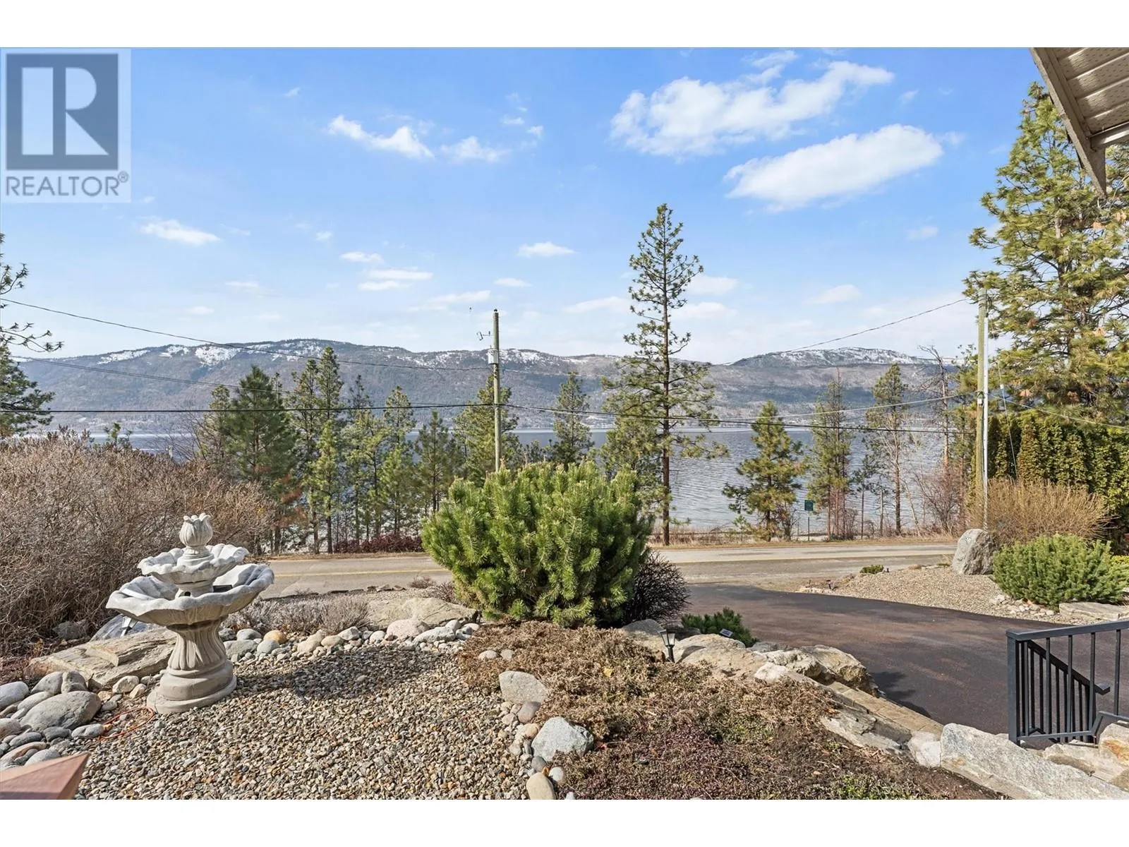 10627 Okanagan Centre Road W