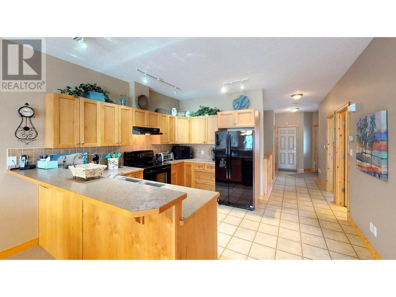 4886 Ridge Road