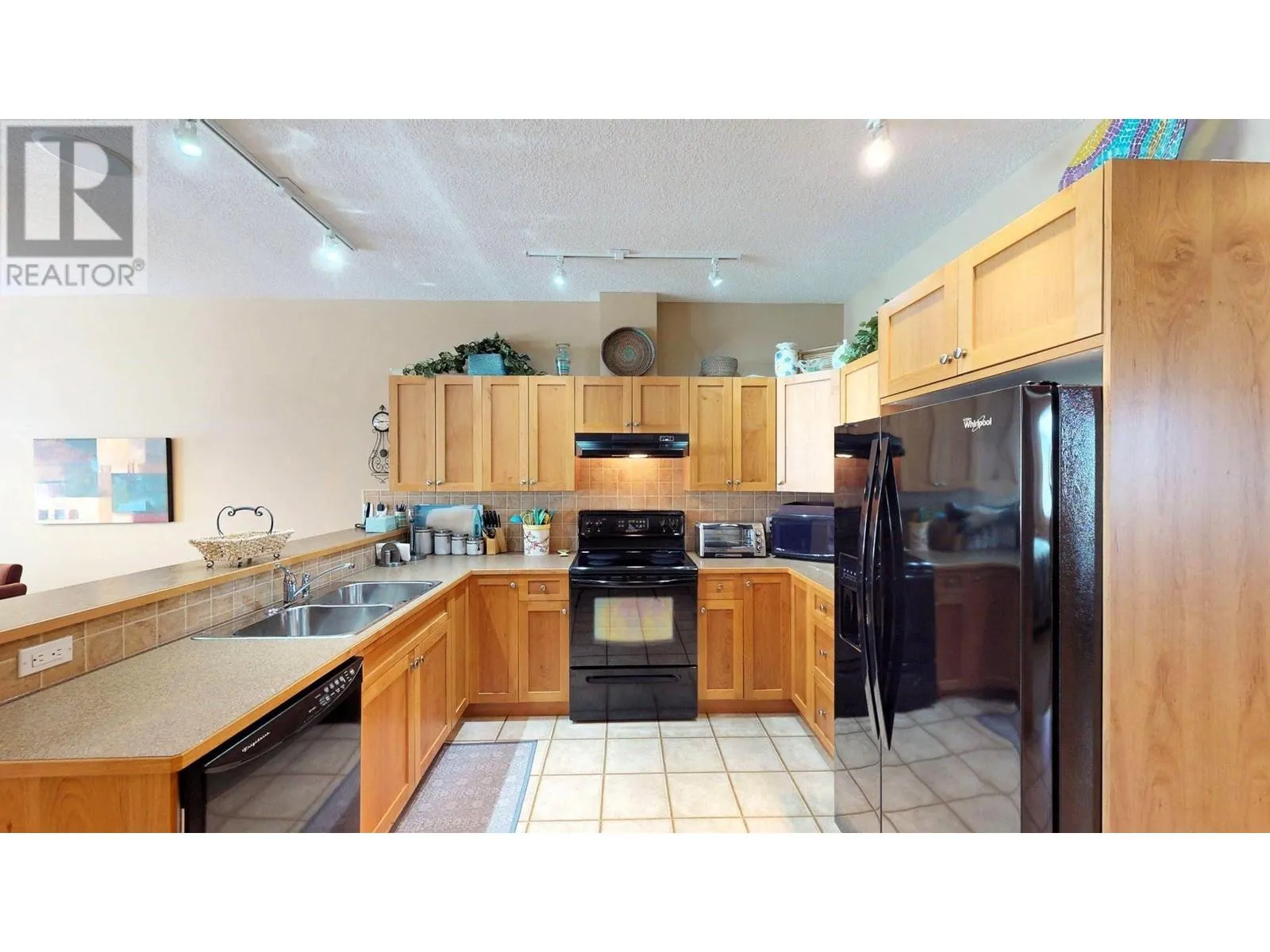 4886 Ridge Road