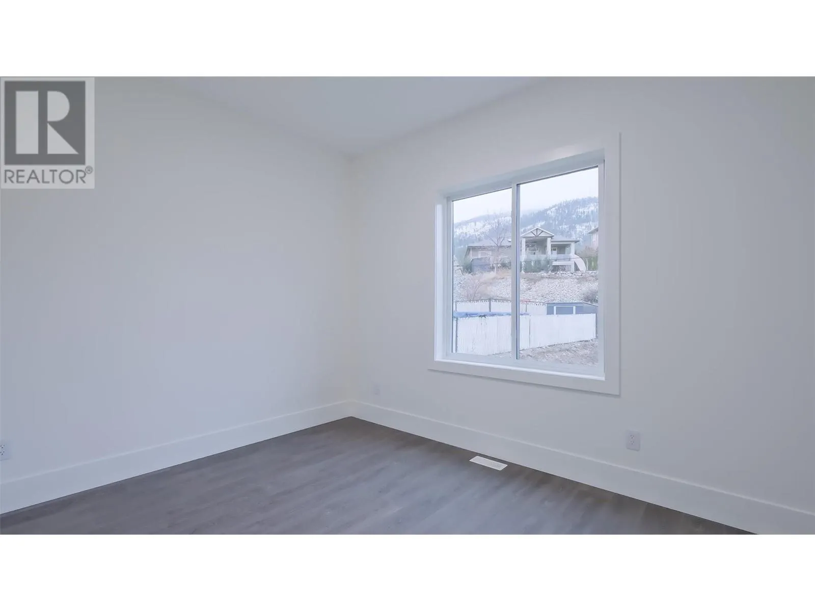 2798 Canyon Crest Drive
