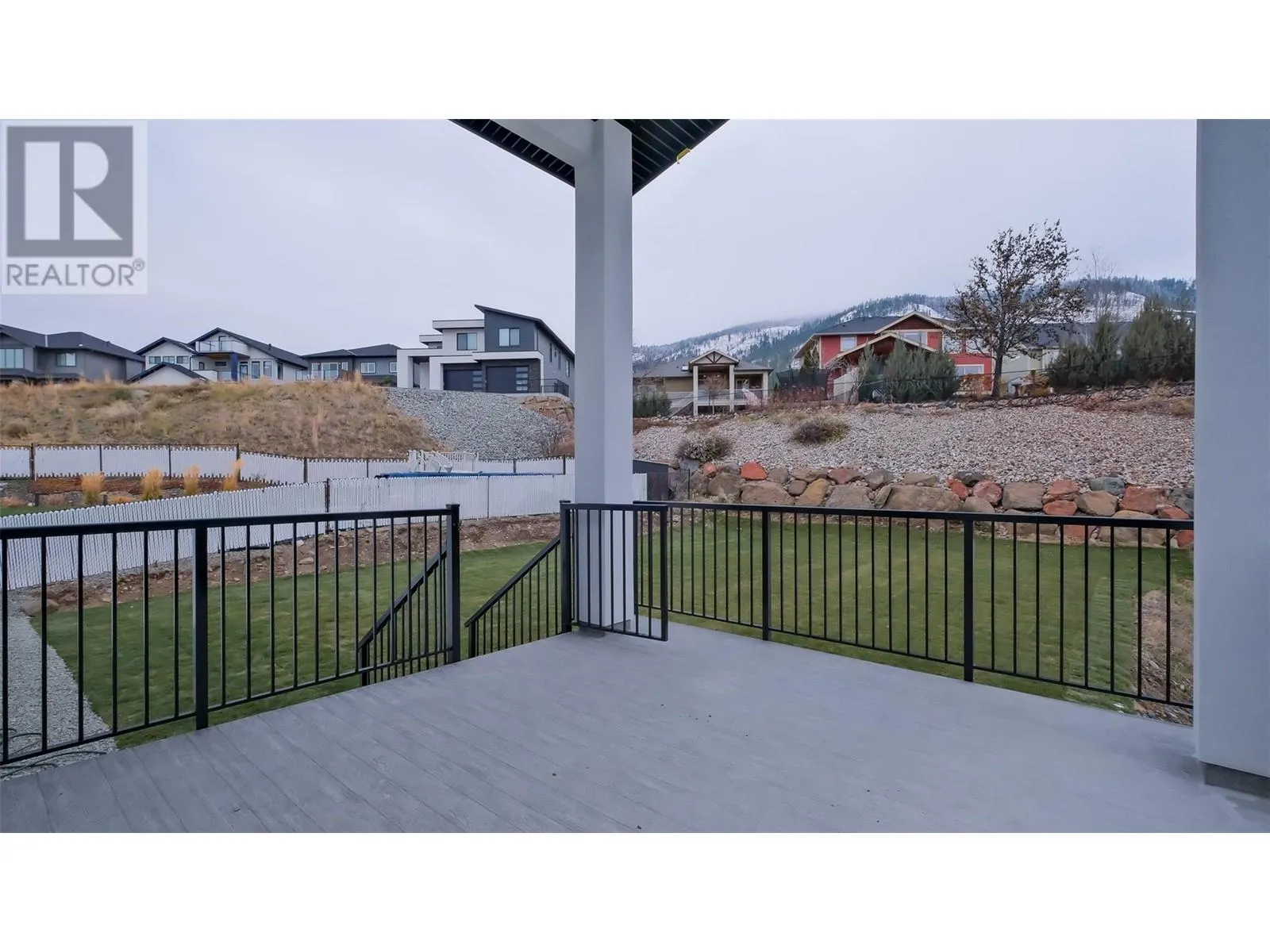 2798 Canyon Crest Drive
