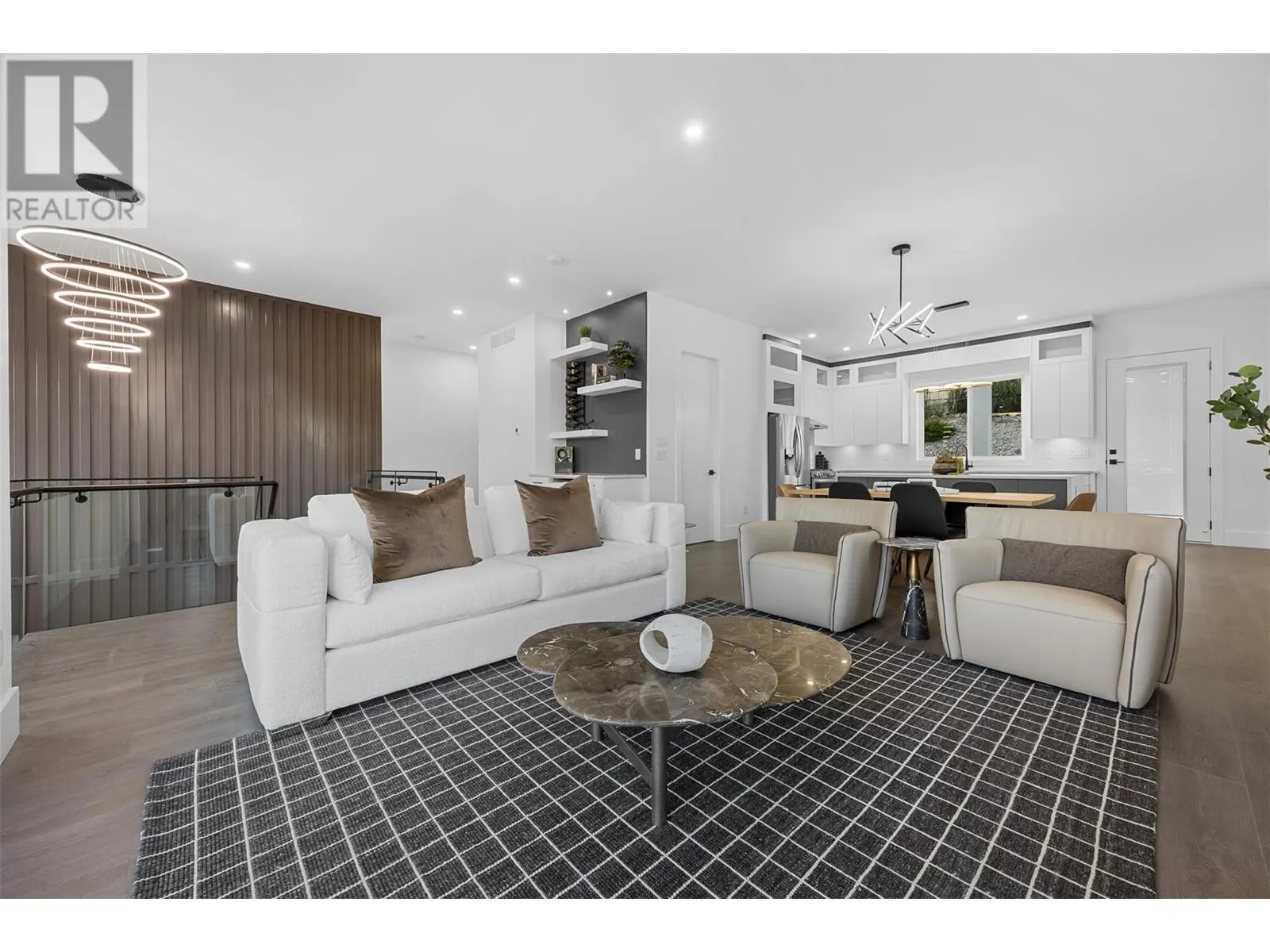 2798 Canyon Crest Drive