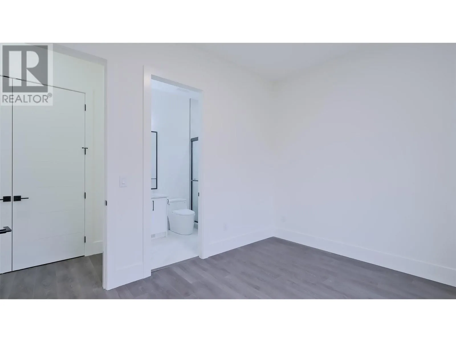 2798 Canyon Crest Drive