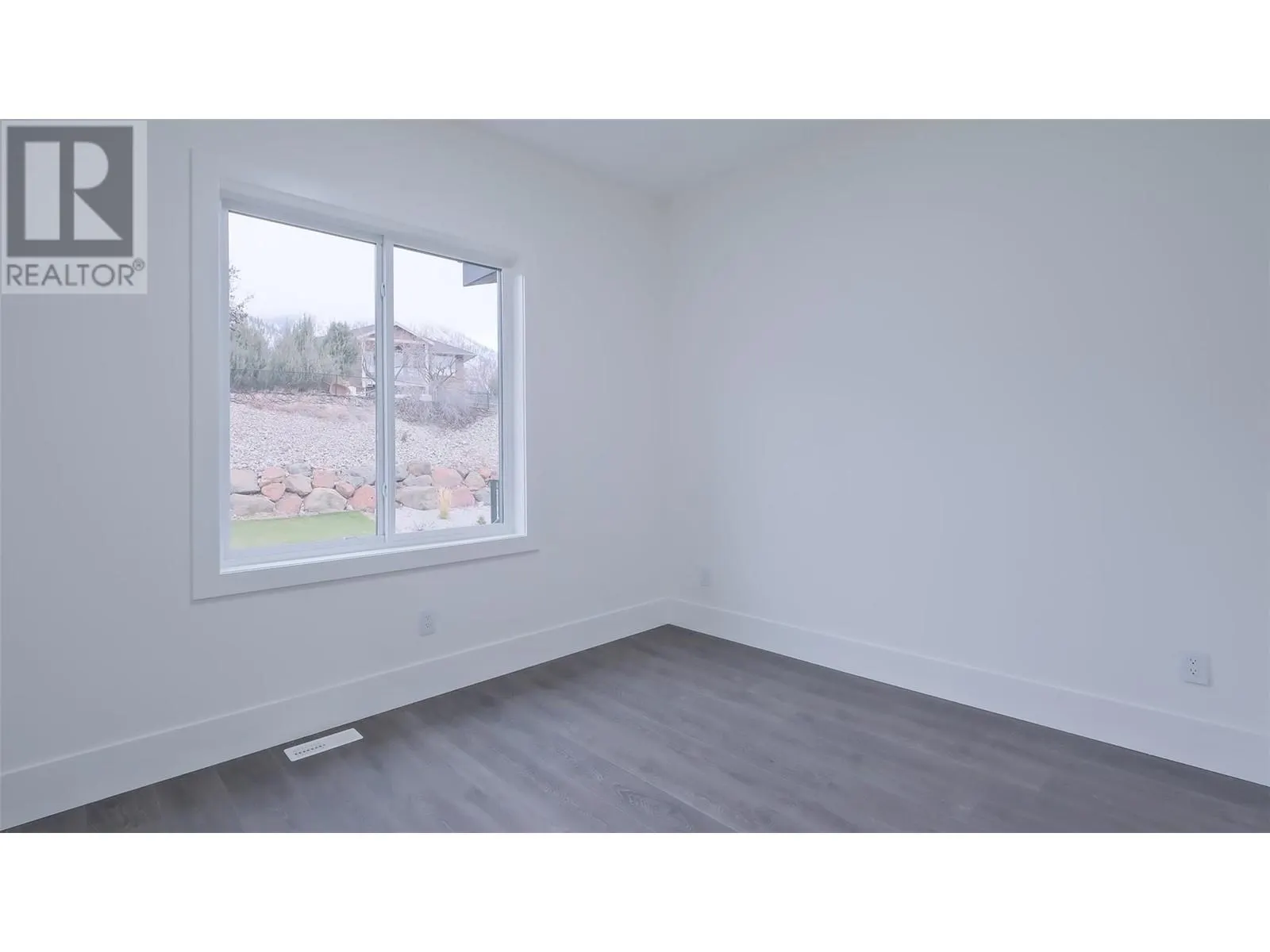 2798 Canyon Crest Drive