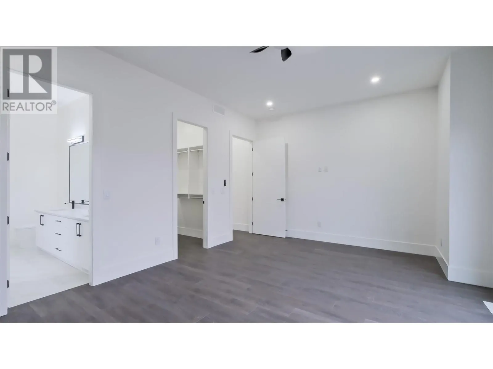 2798 Canyon Crest Drive