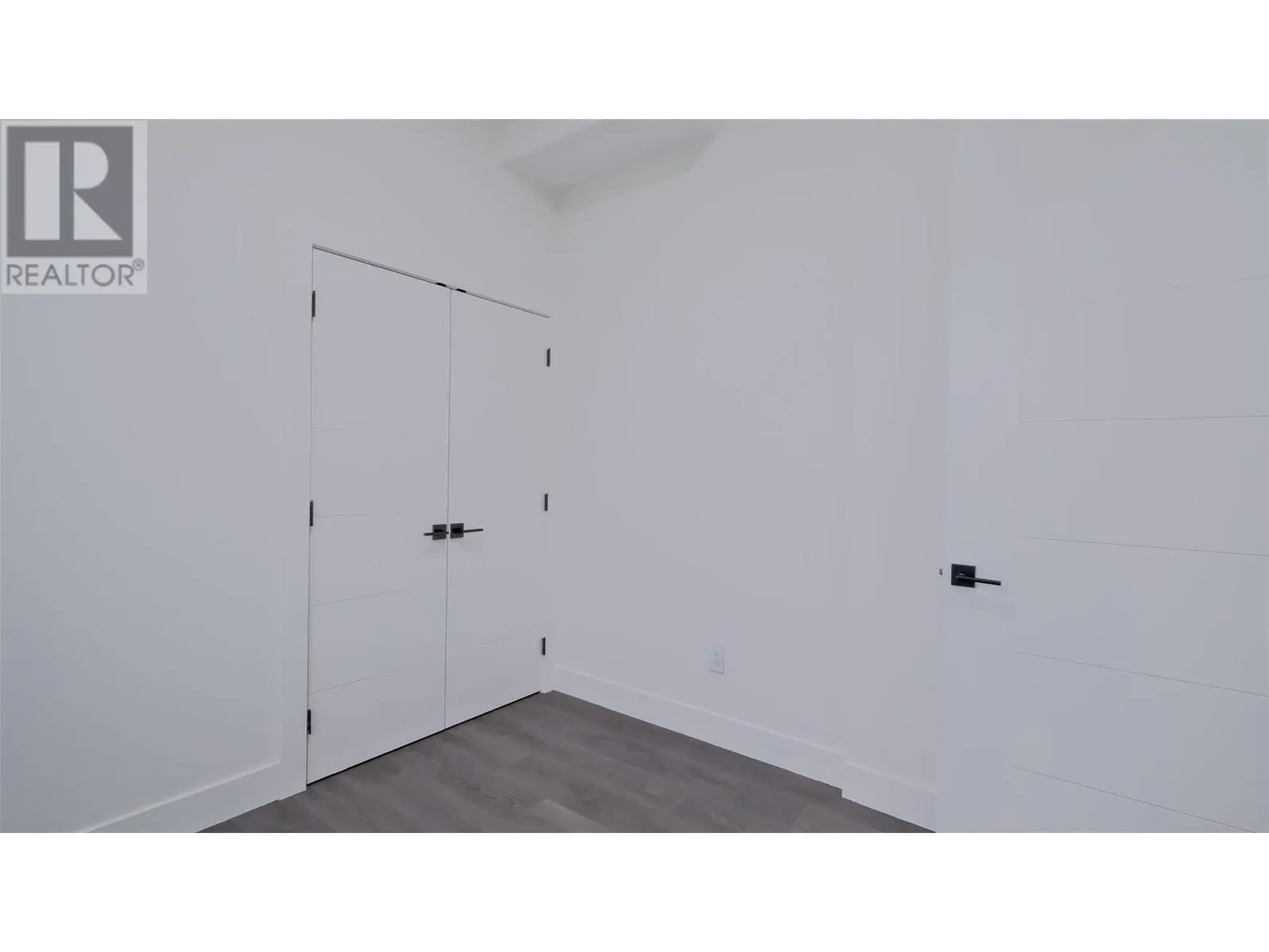 2798 Canyon Crest Drive