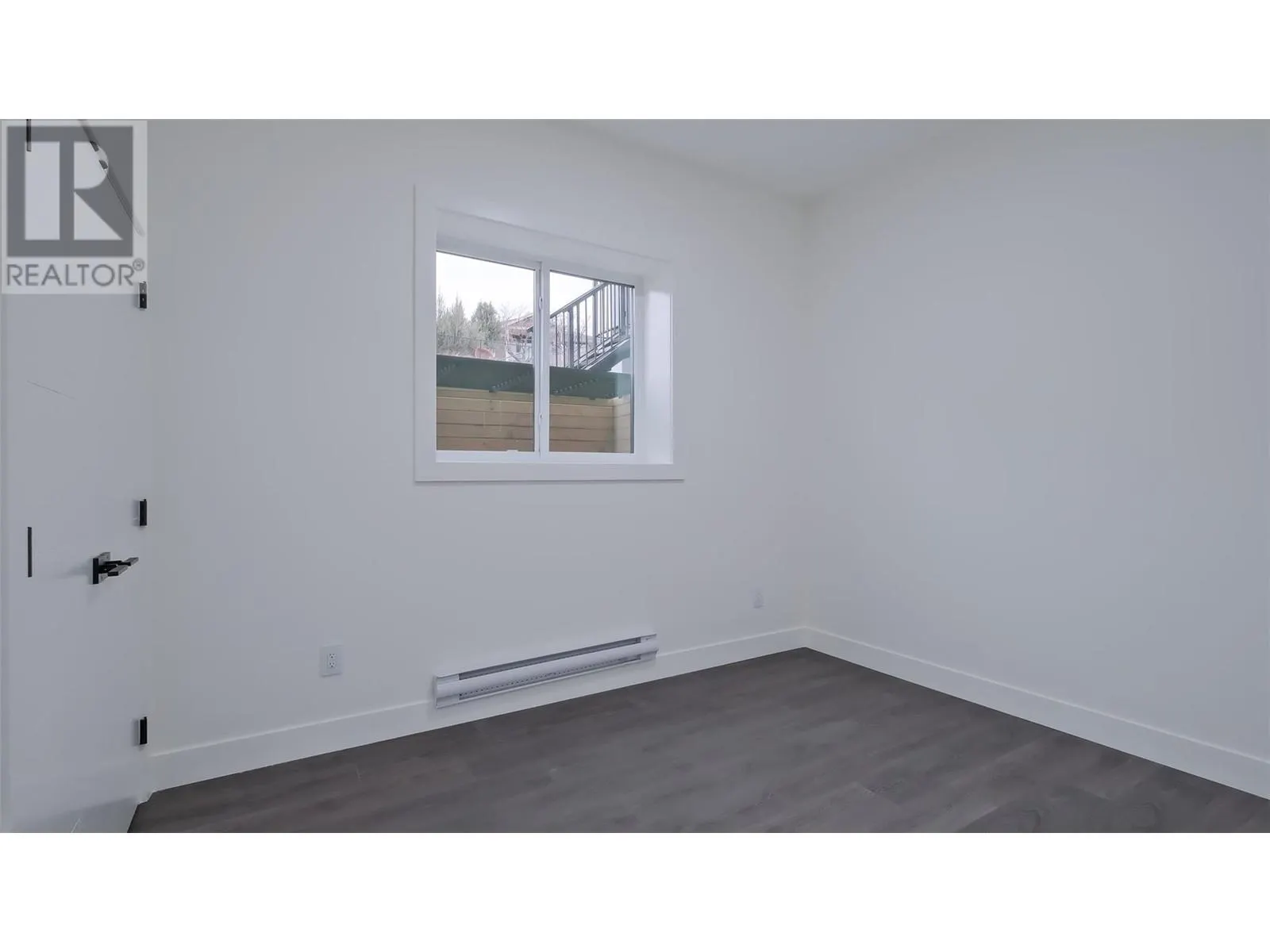 2798 Canyon Crest Drive