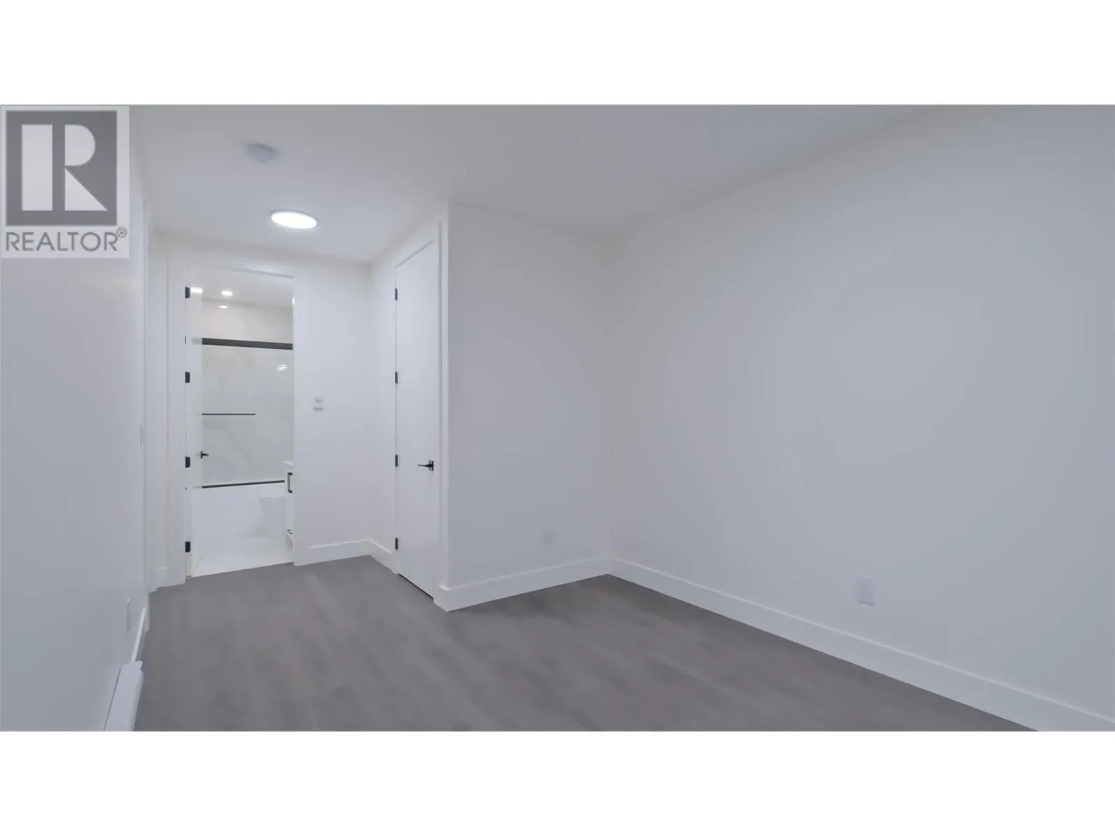 2798 Canyon Crest Drive