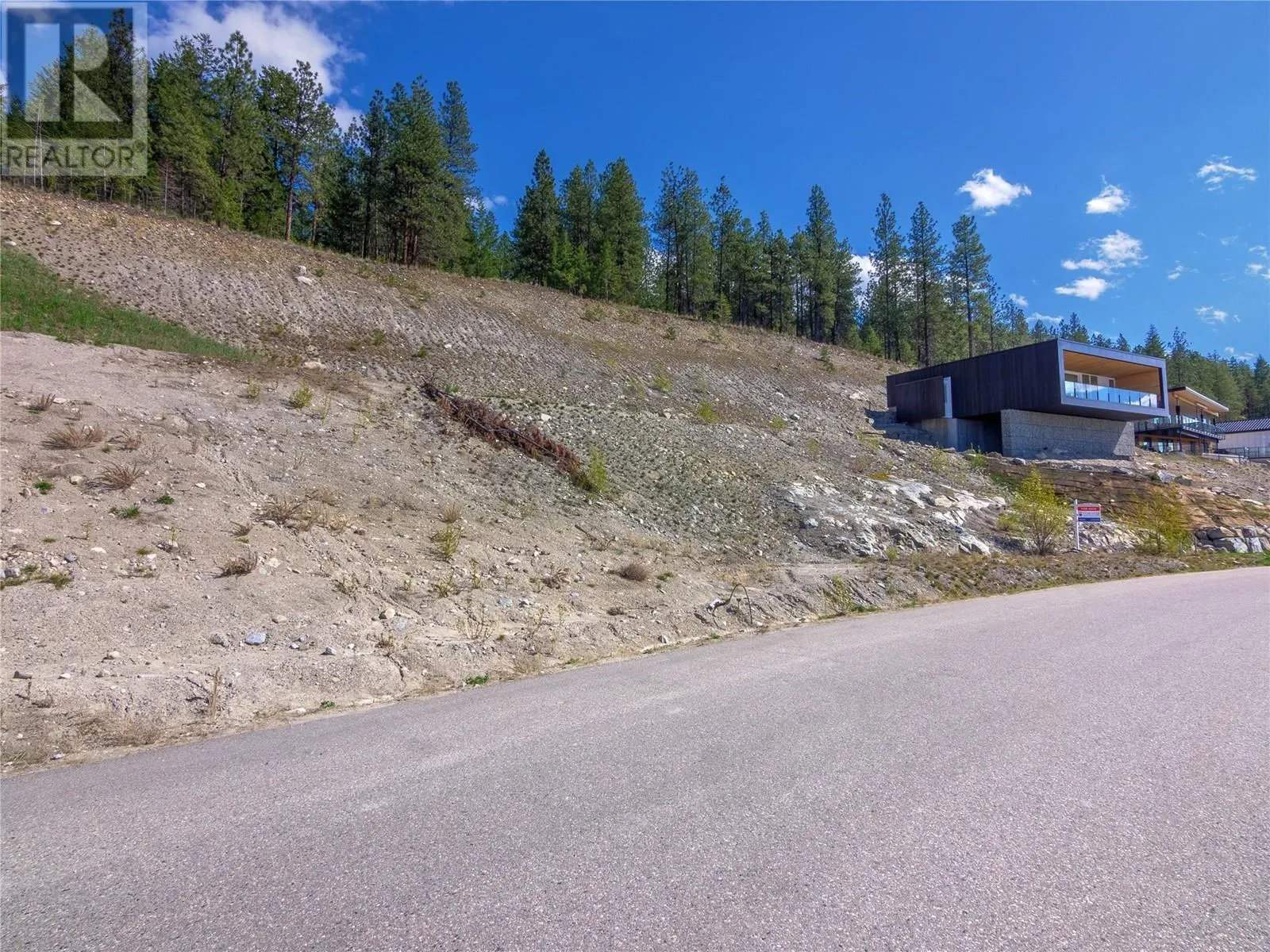 2960 OUTLOOK Way