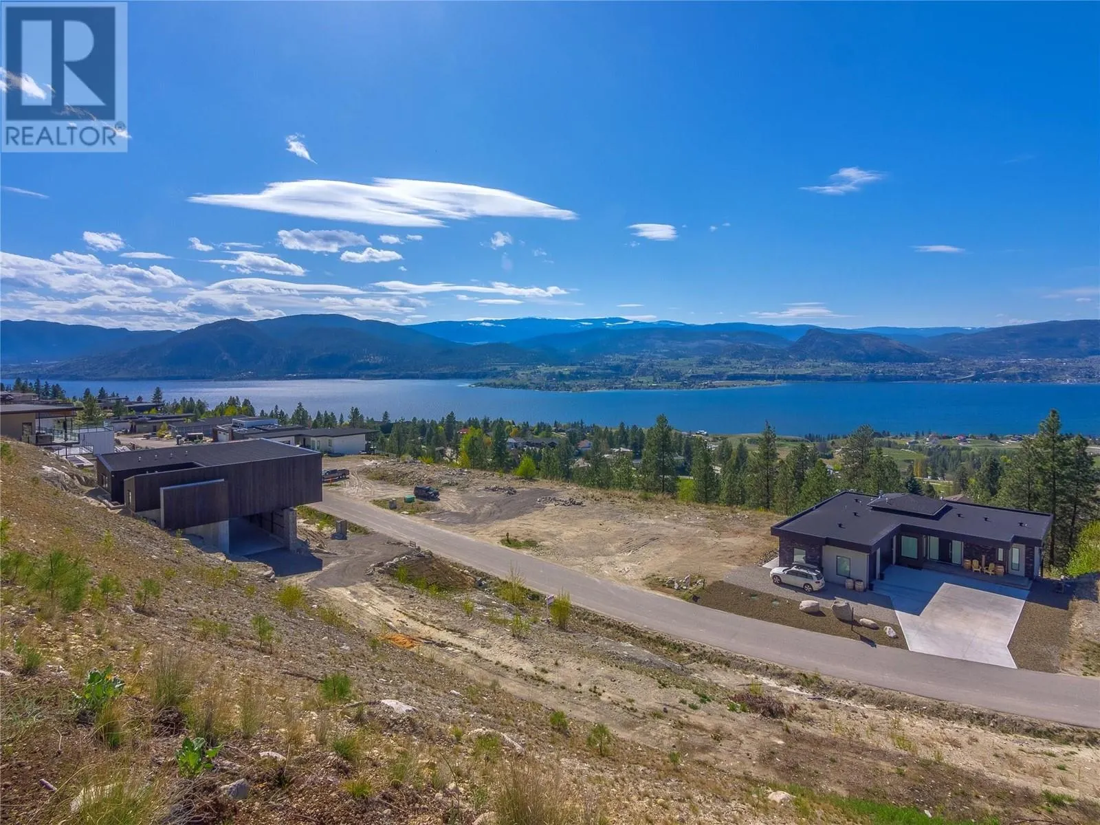 2960 OUTLOOK Way