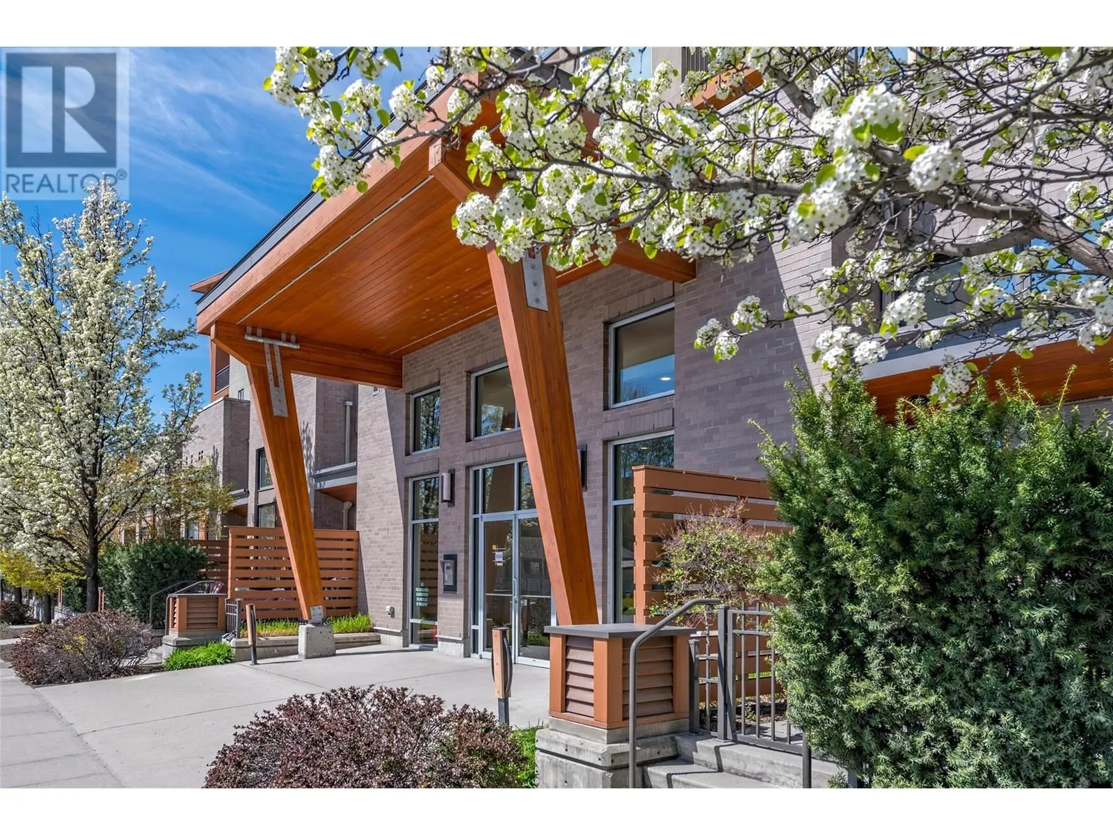 1550 Dickson Avenue Unit# 417