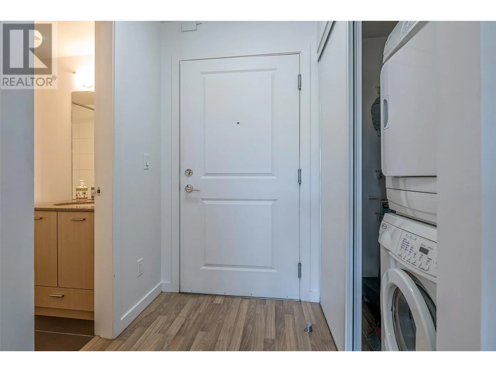 1550 Dickson Avenue Unit# 417