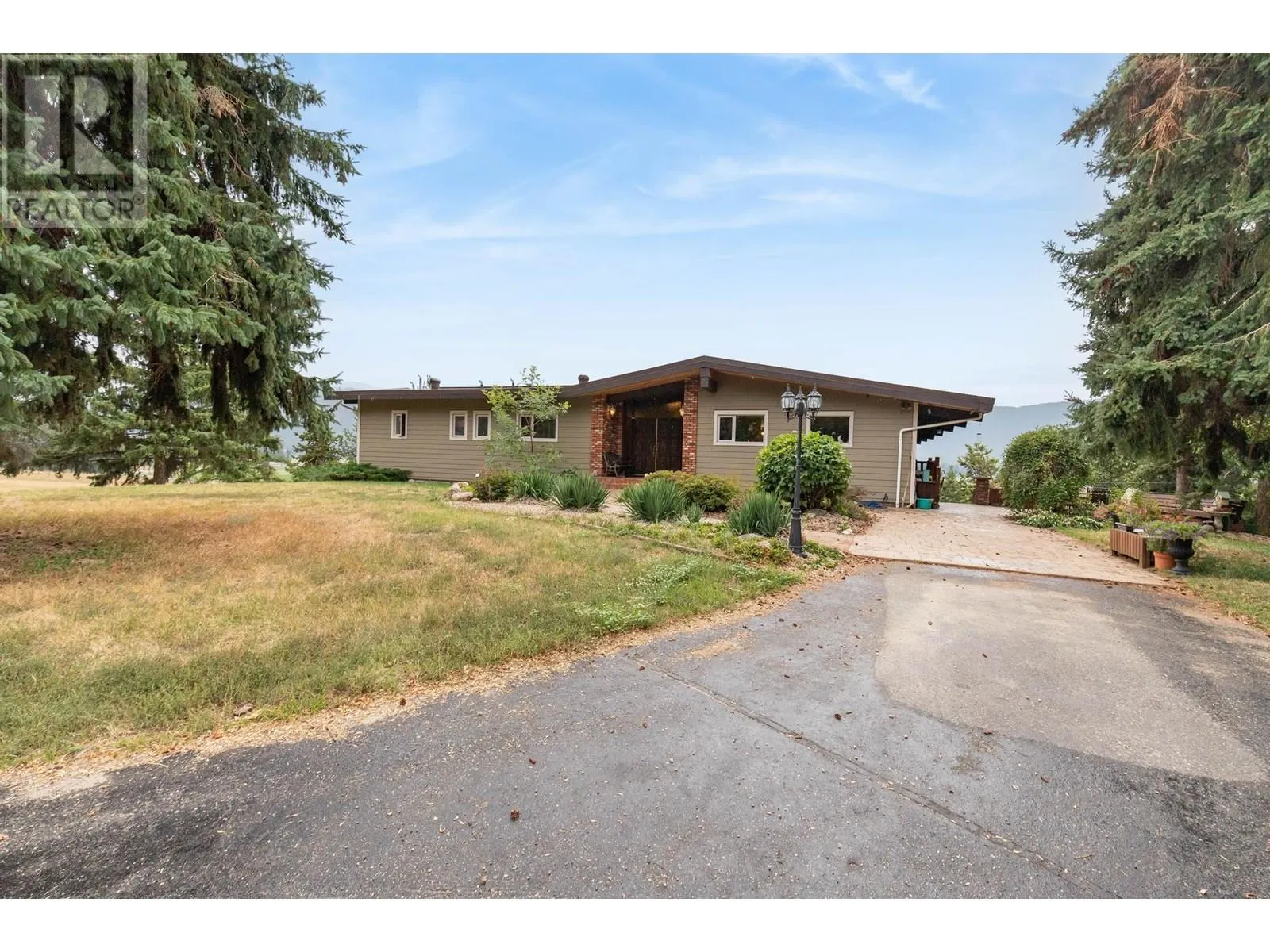 2545 Highway 6 E