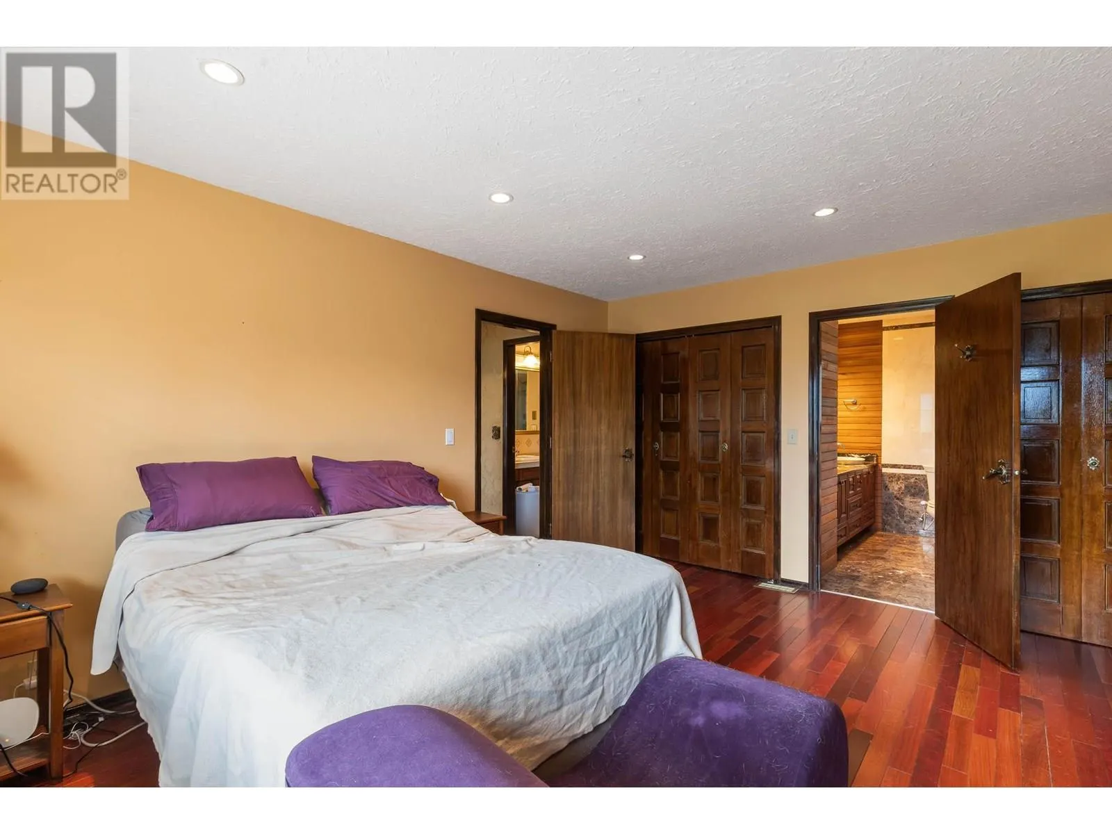 2545 Highway 6 E