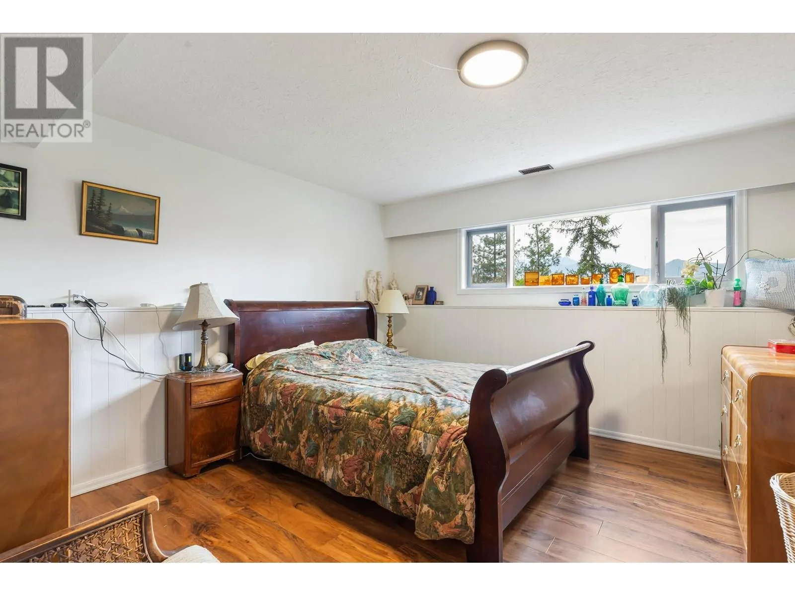 2545 Highway 6 E