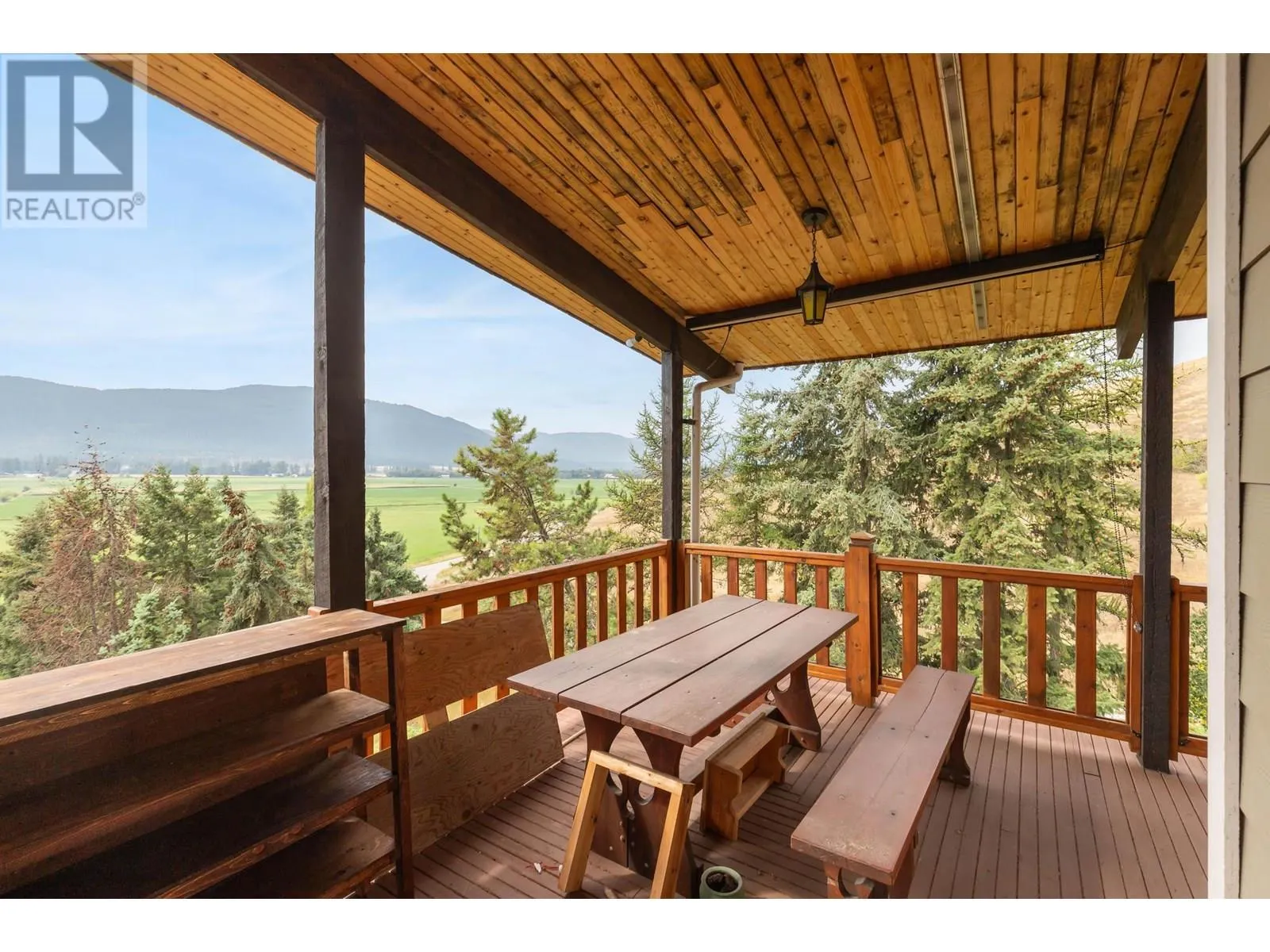 2545 Highway 6 E