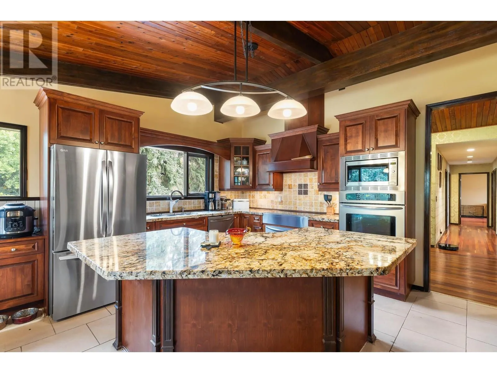 2545 Highway 6 E