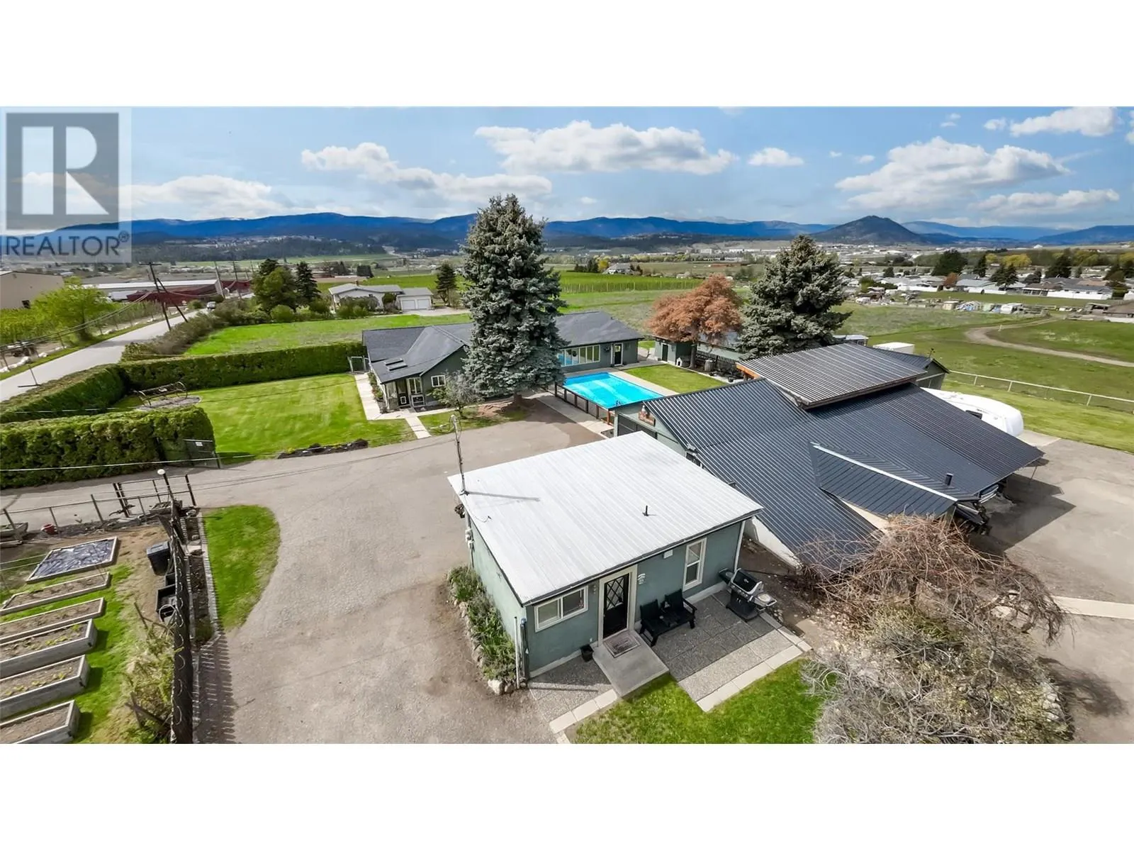 4660 Scotty Creek Road