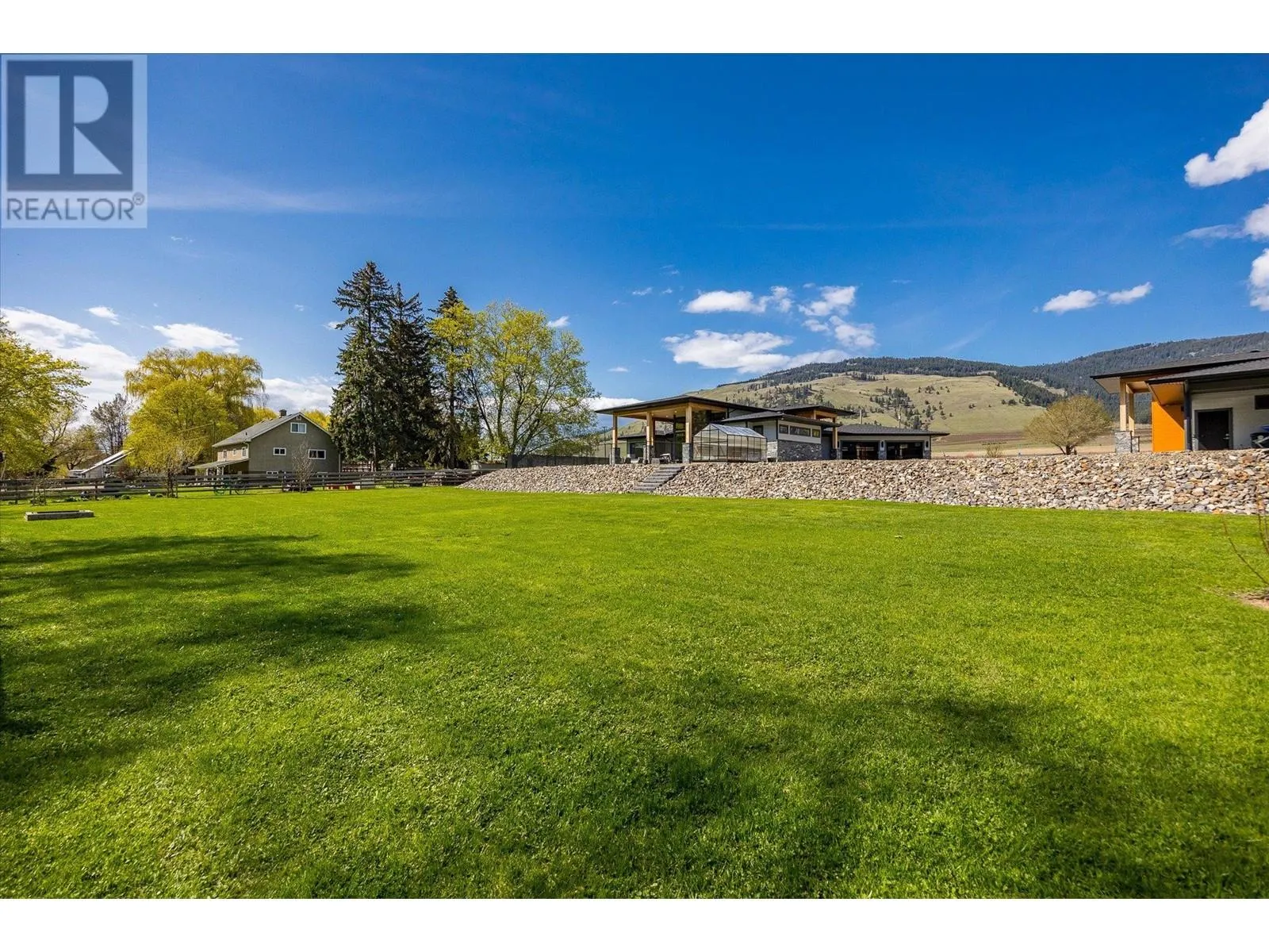 7260 Highway 6