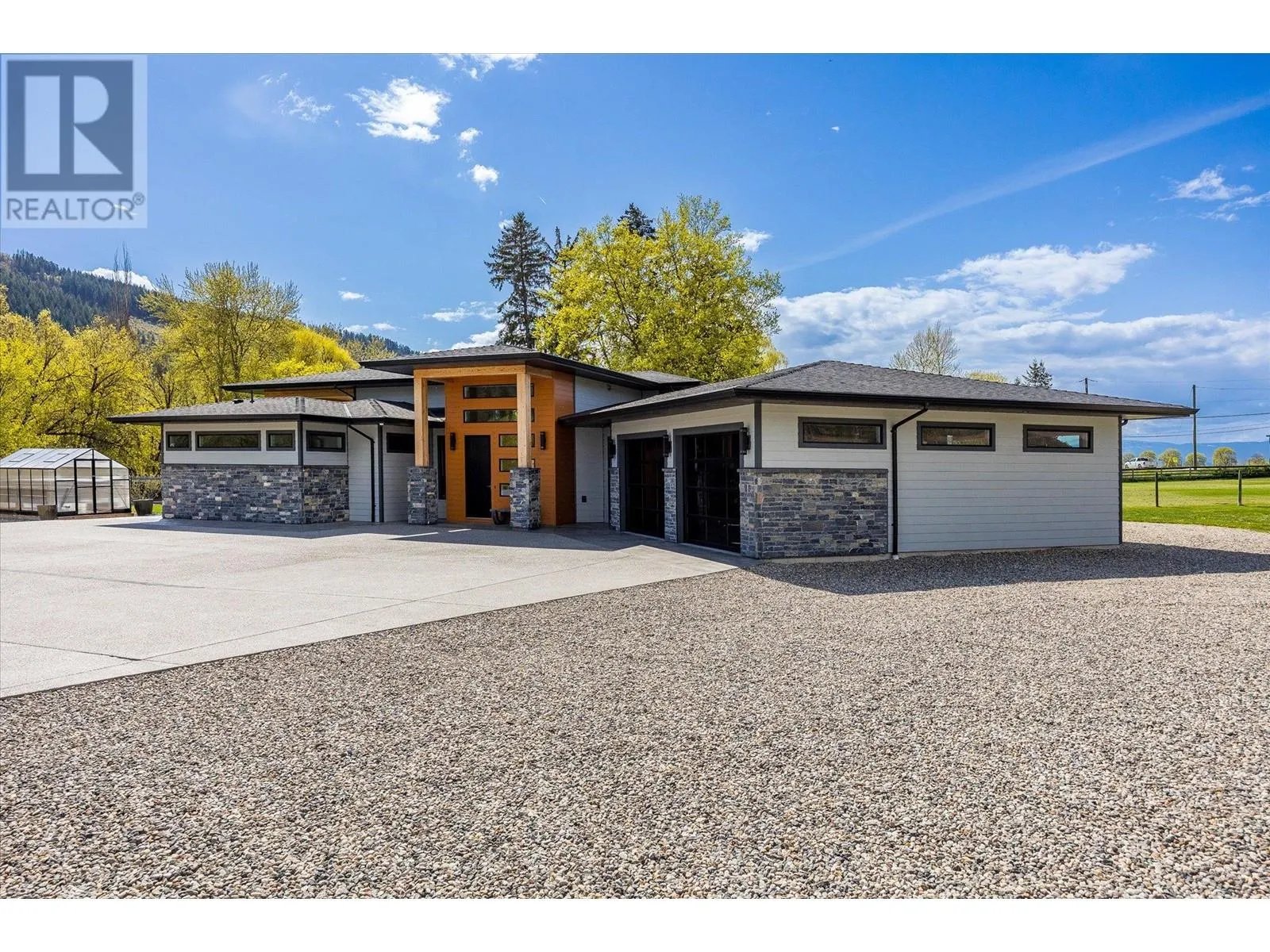 7260 Highway 6