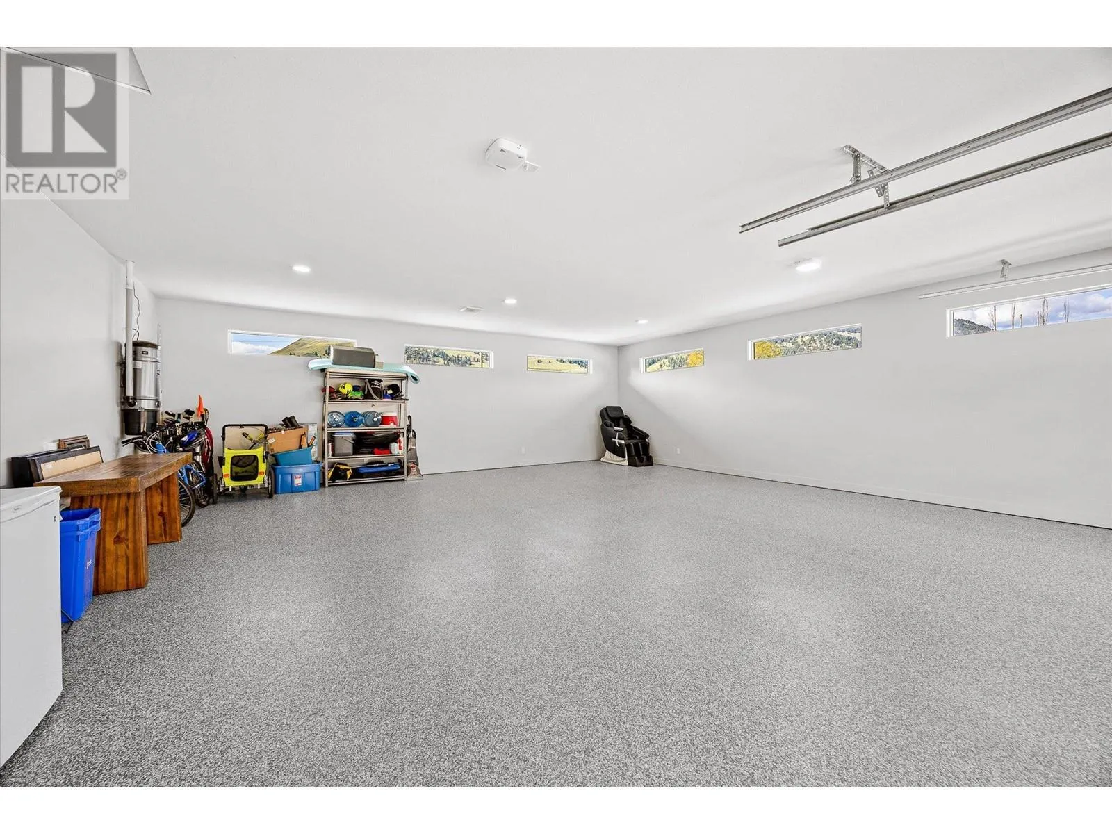 7260 Highway 6
