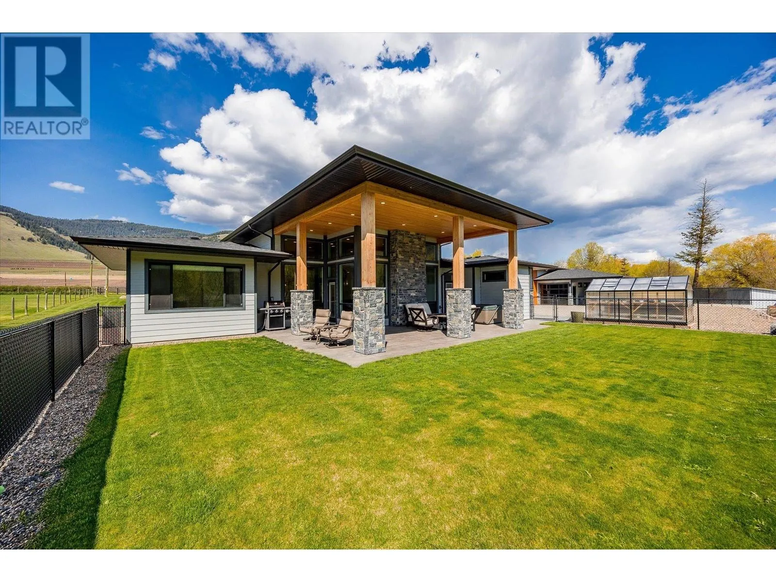 7260 Highway 6