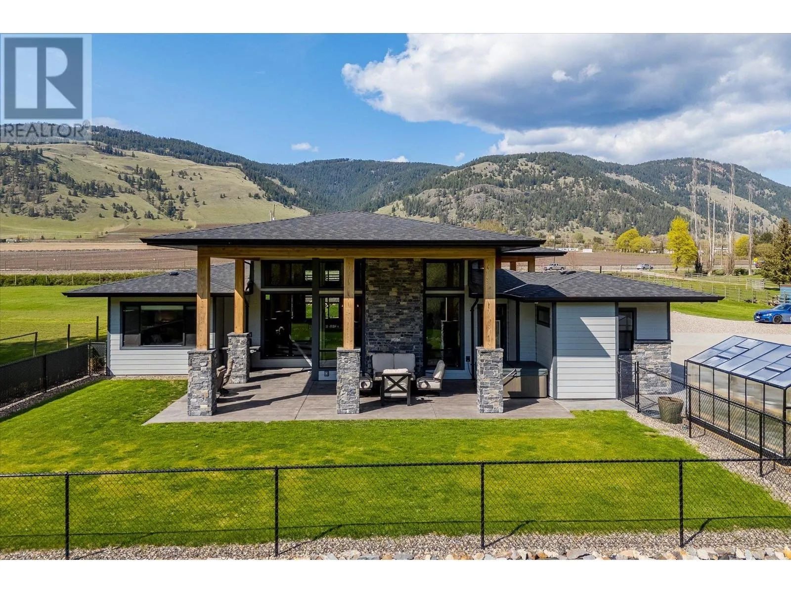7260 Highway 6