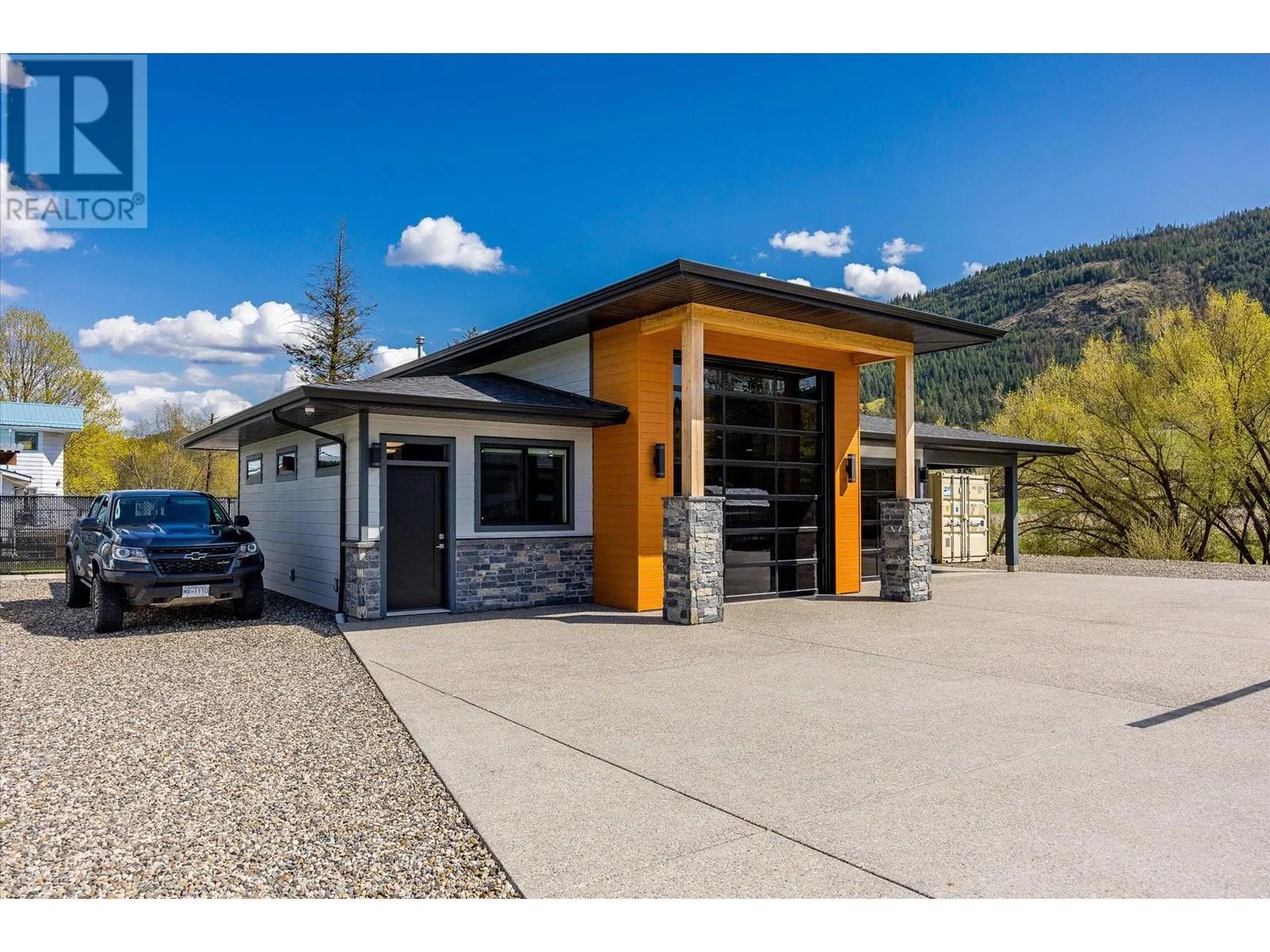 7260 Highway 6