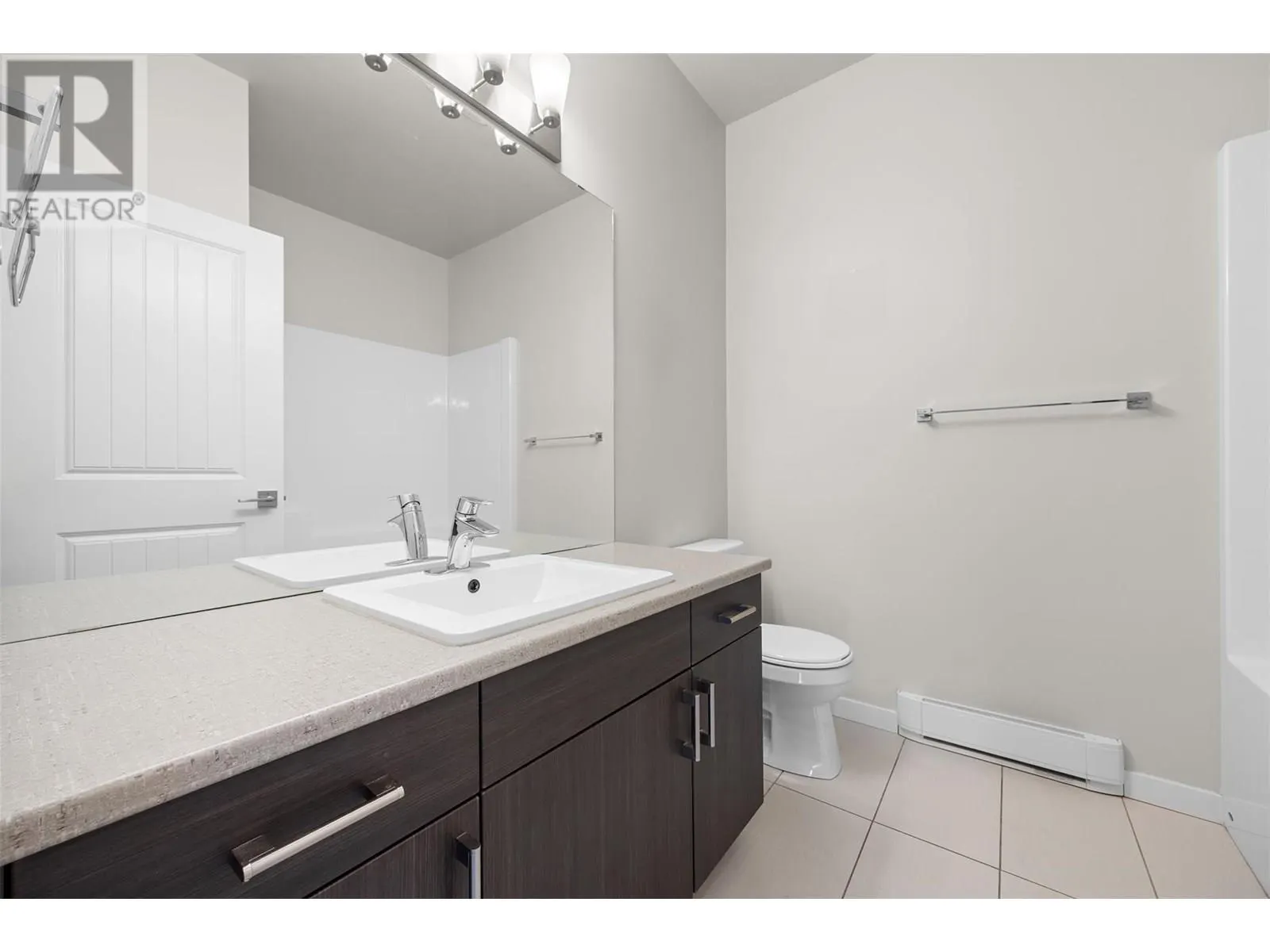 3731 Casorso Road Unit# 412