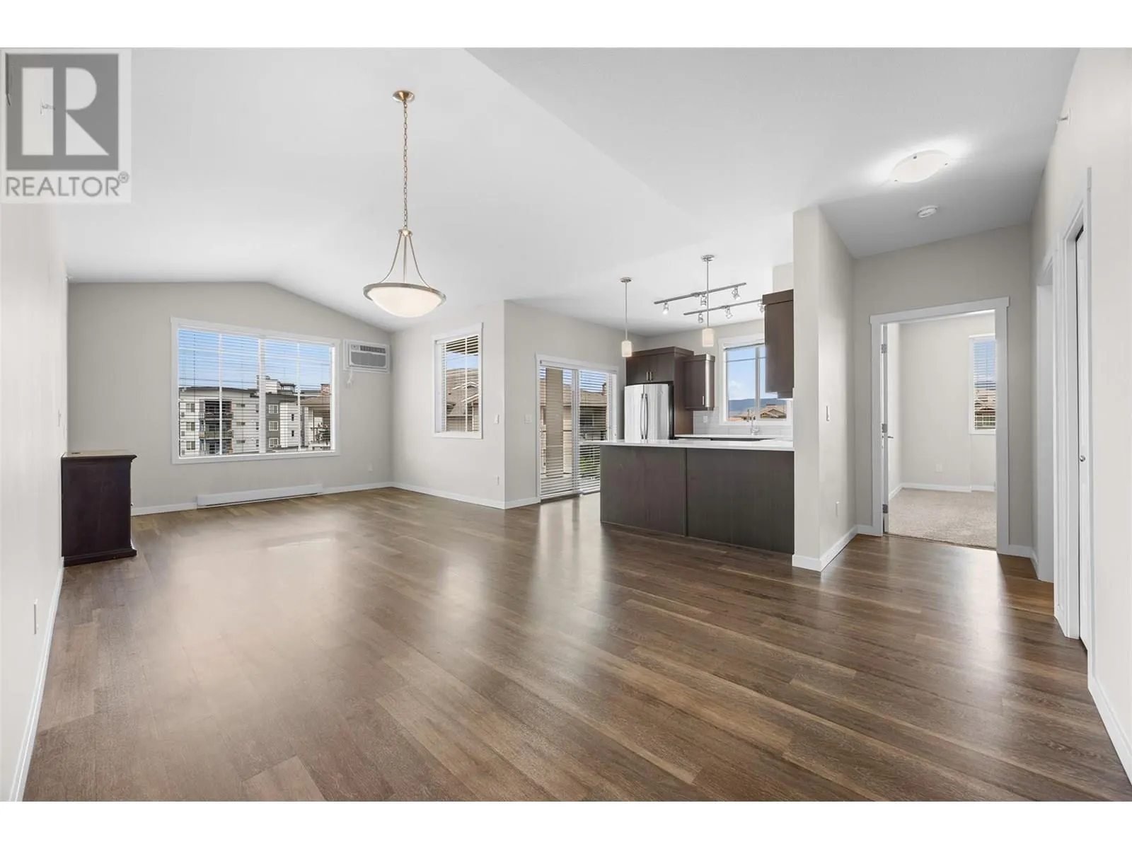 3731 Casorso Road Unit# 412