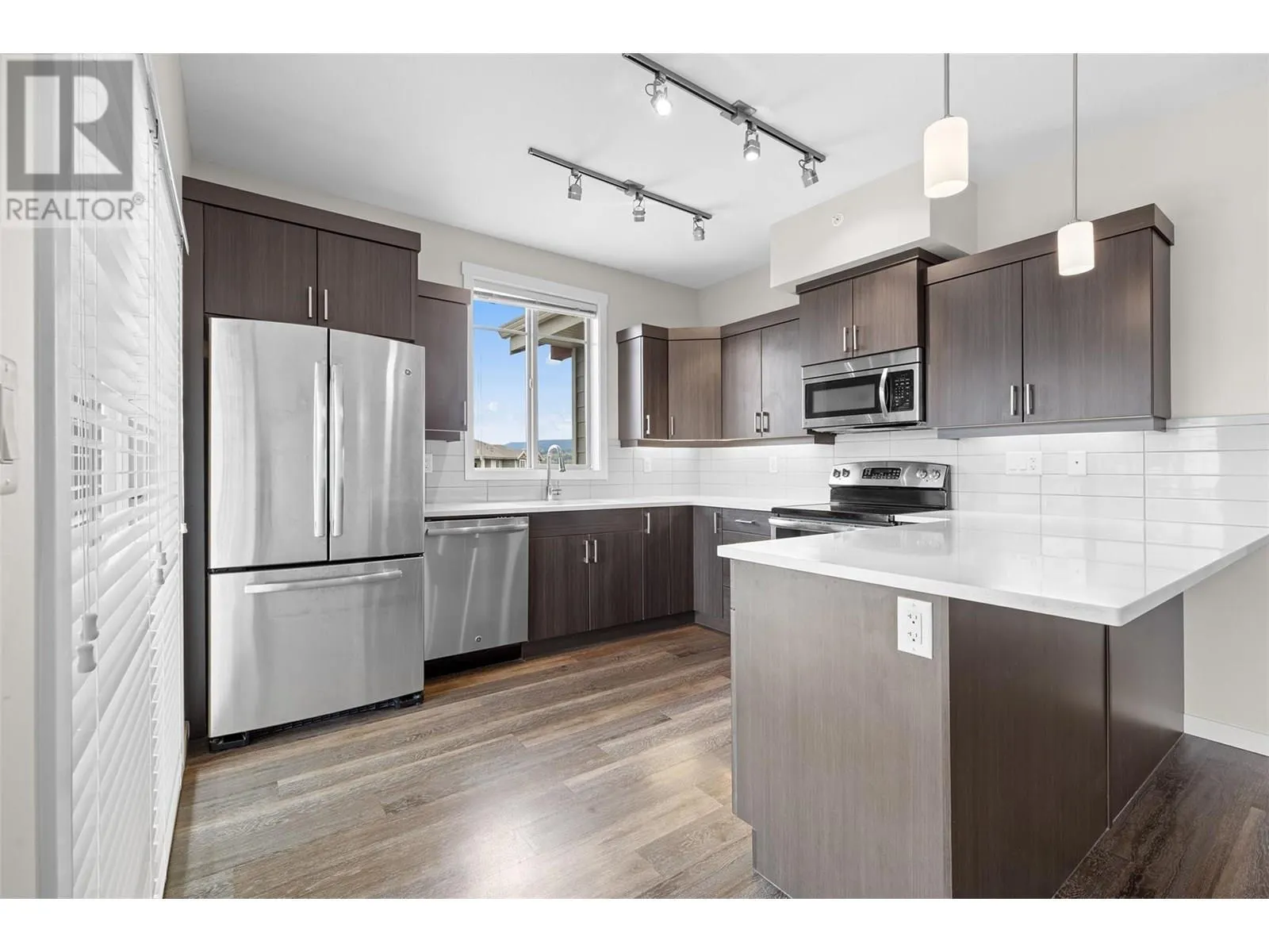 3731 Casorso Road Unit# 412