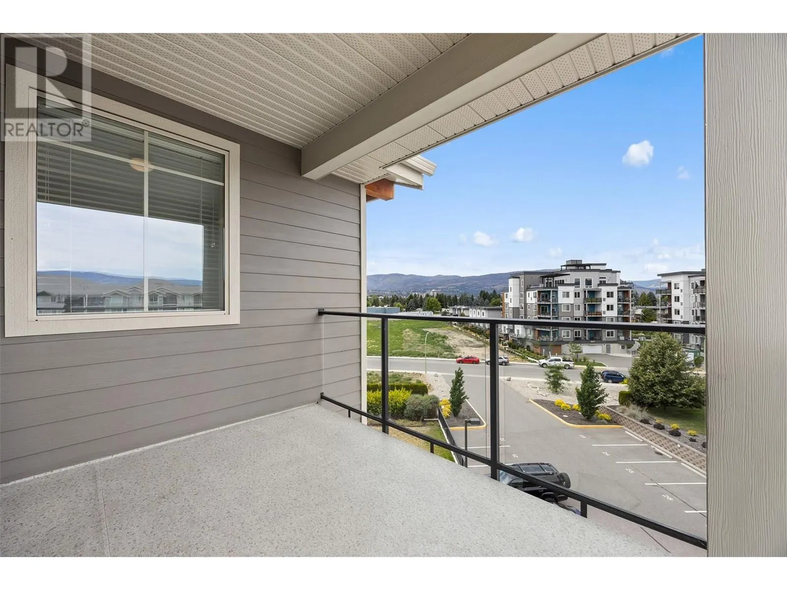 3731 Casorso Road Unit# 412