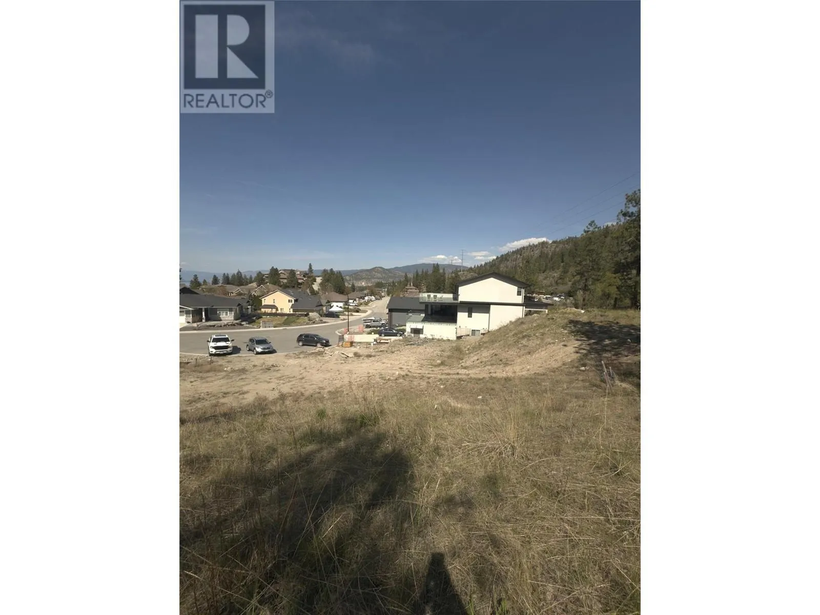 3232 EVERGREEN Drive