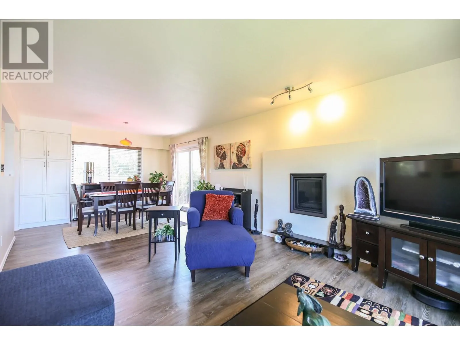 3 Dogwood Place