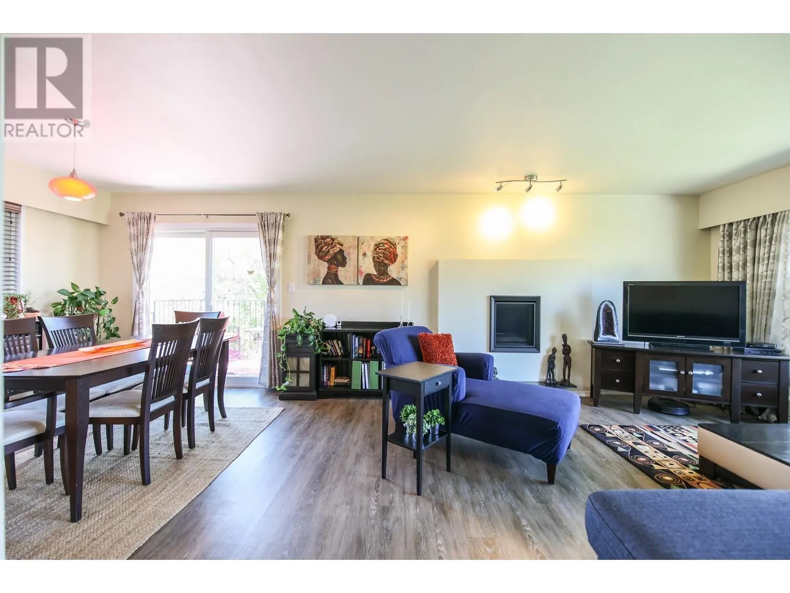 3 Dogwood Place
