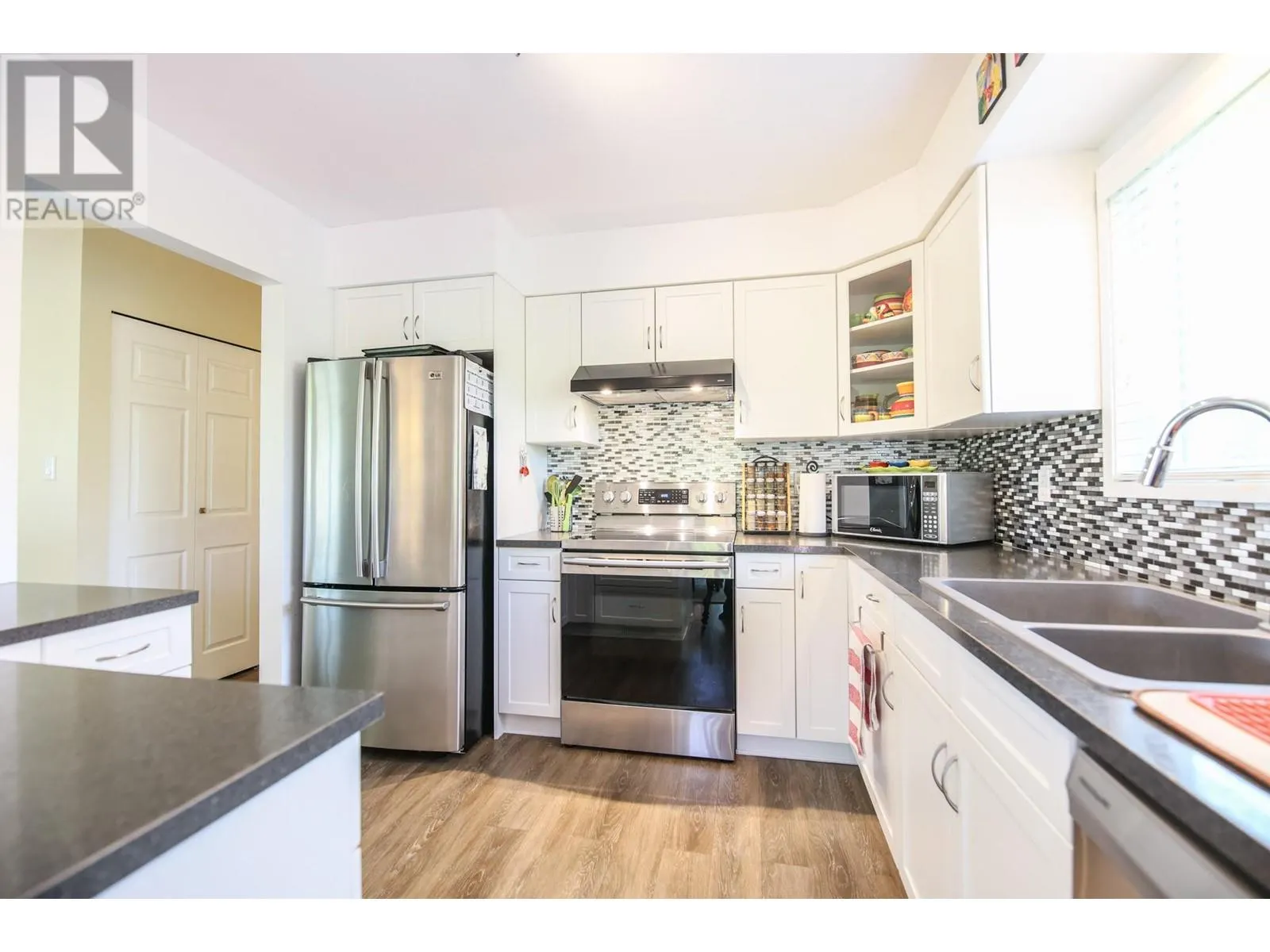 3 Dogwood Place