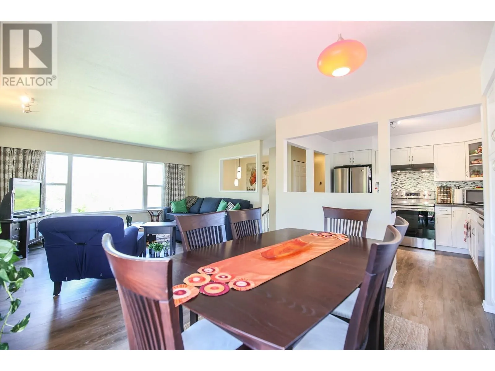 3 Dogwood Place