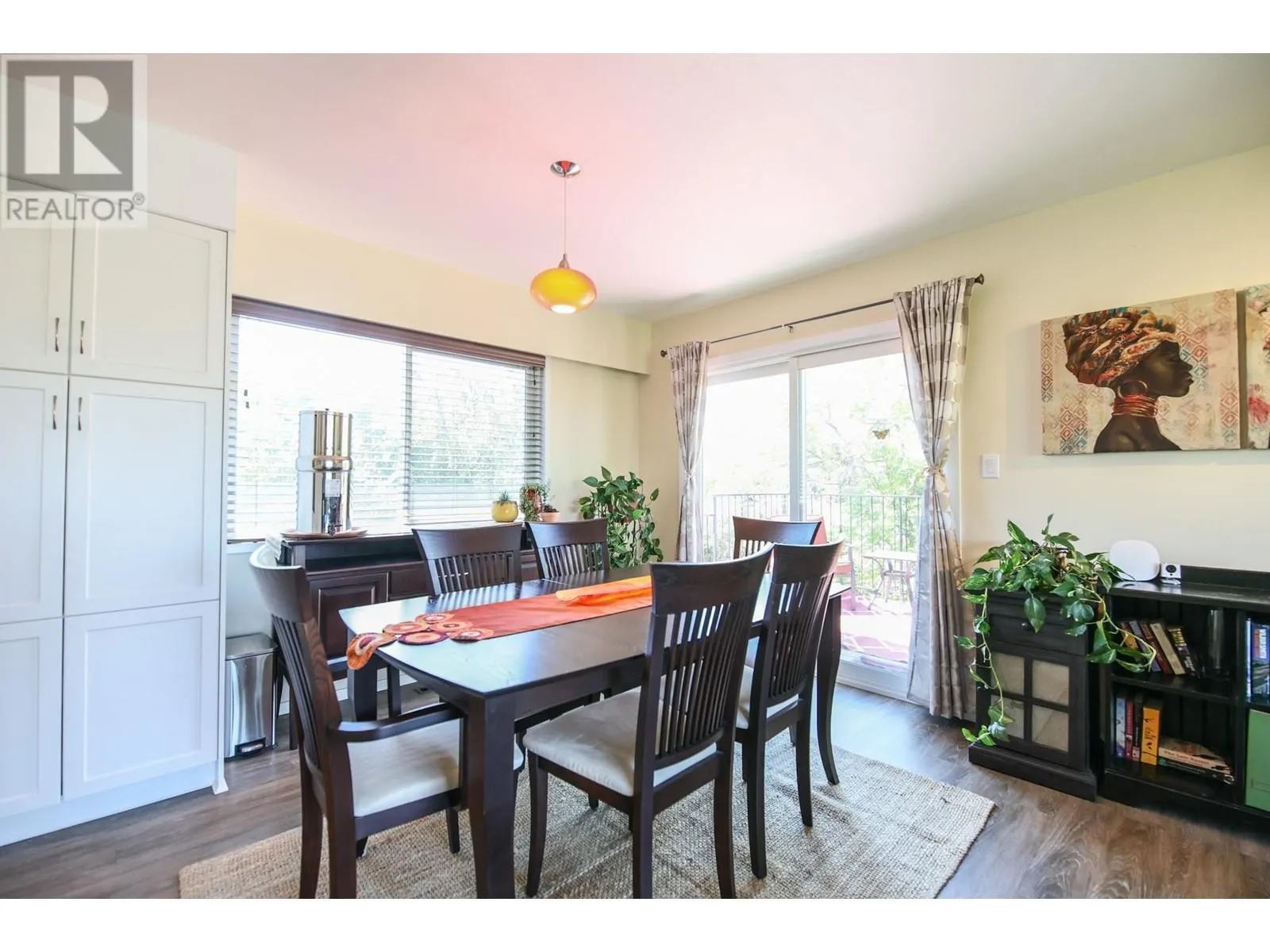 3 Dogwood Place