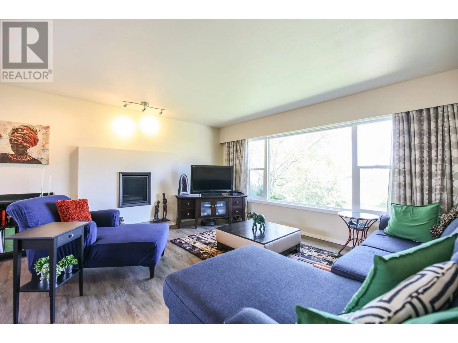 3 Dogwood Place