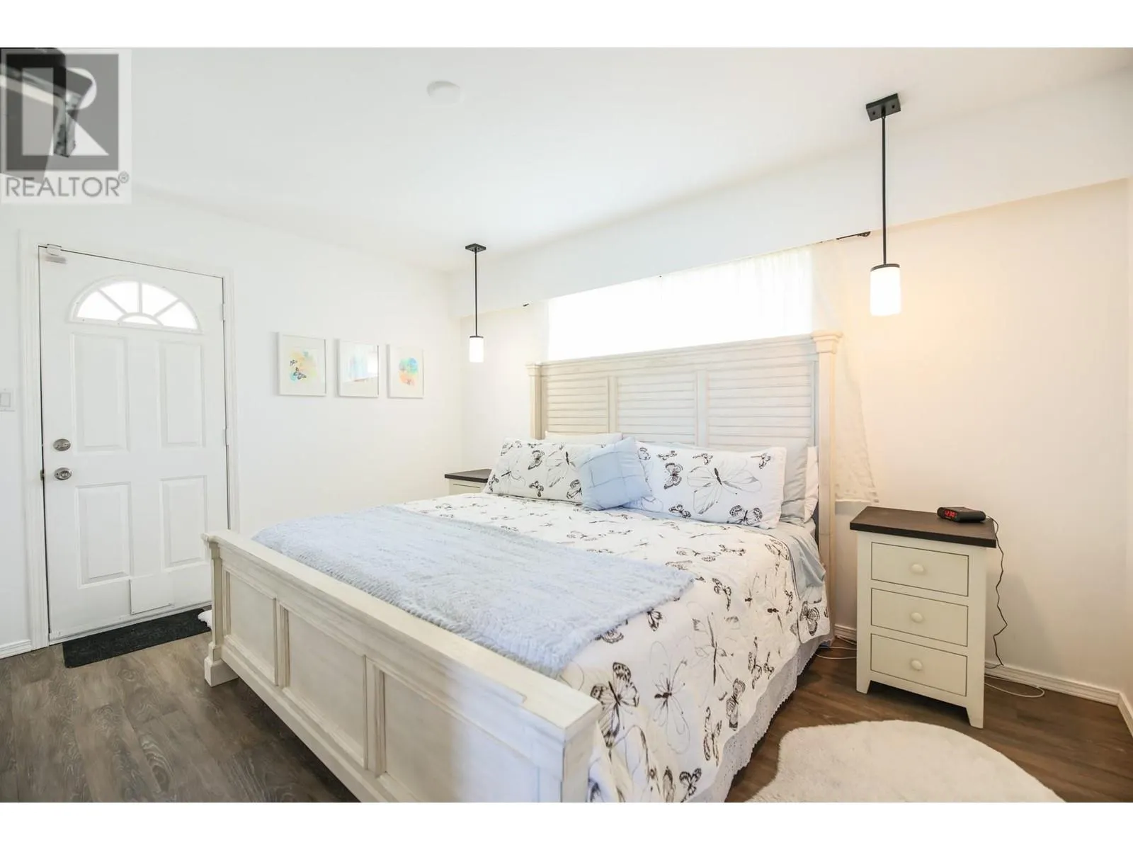 3 Dogwood Place
