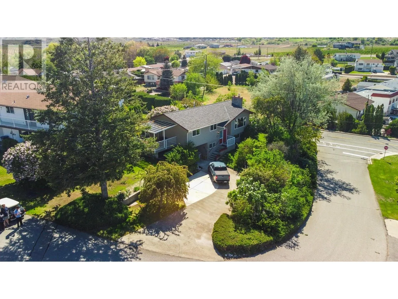 3 Dogwood Place