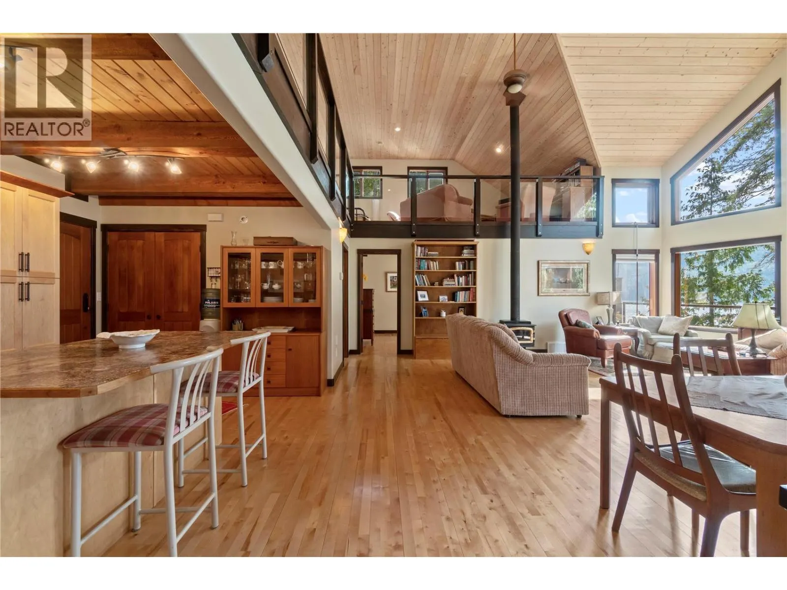 6432 Sunnybrae Canoe Point Road Unit# 6