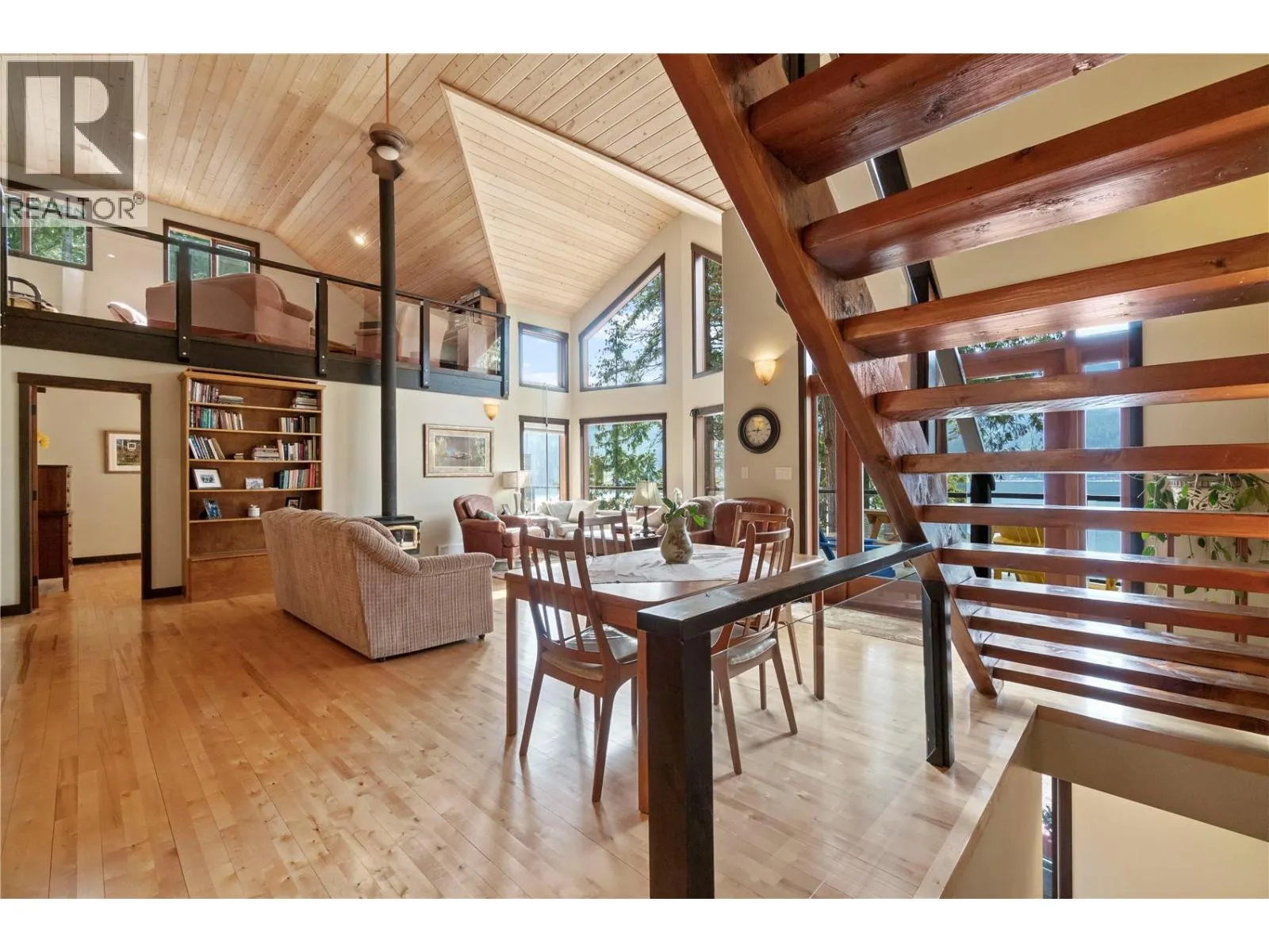 6432 Sunnybrae Canoe Point Road Unit# 6