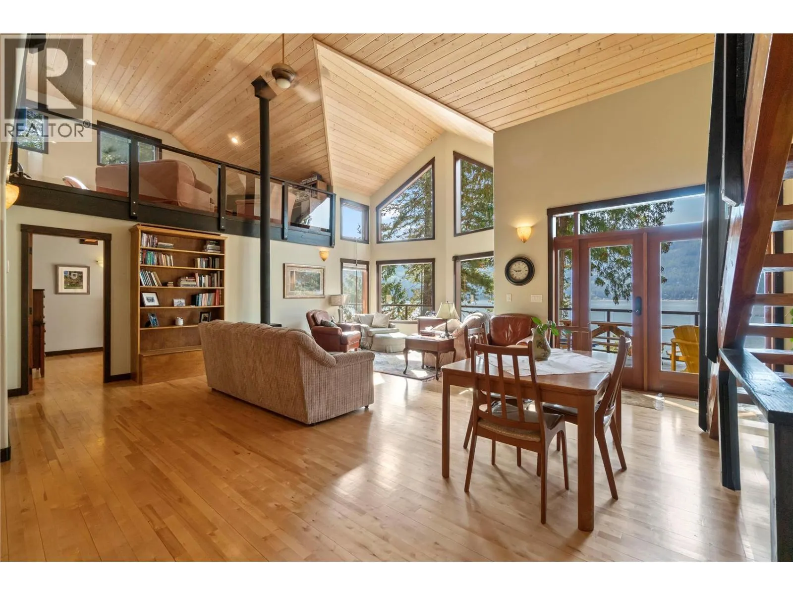 6432 Sunnybrae Canoe Point Road Unit# 6